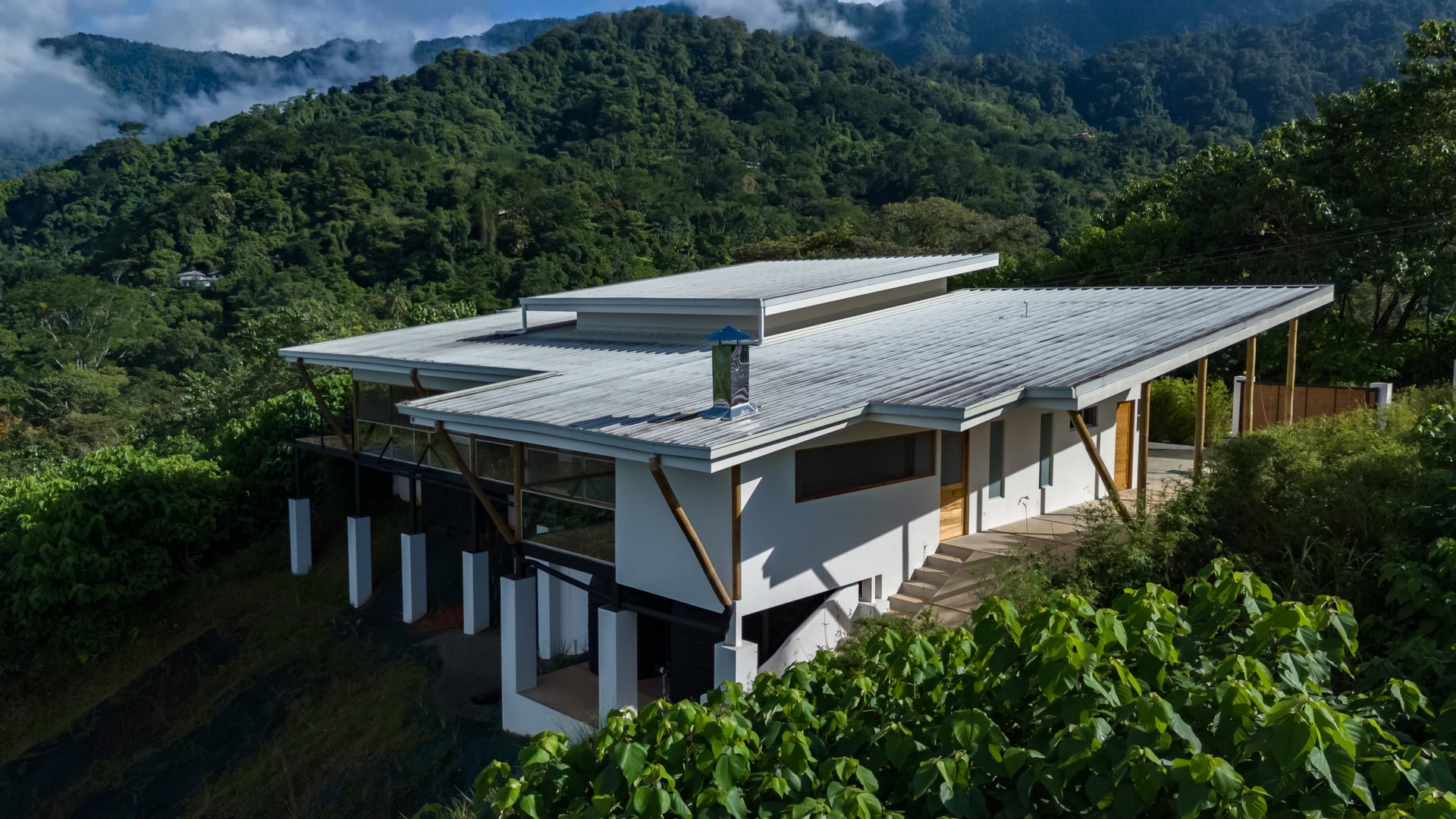 MarMistique Haven, Modern Tropical Home with Panoramic Ocean Views!