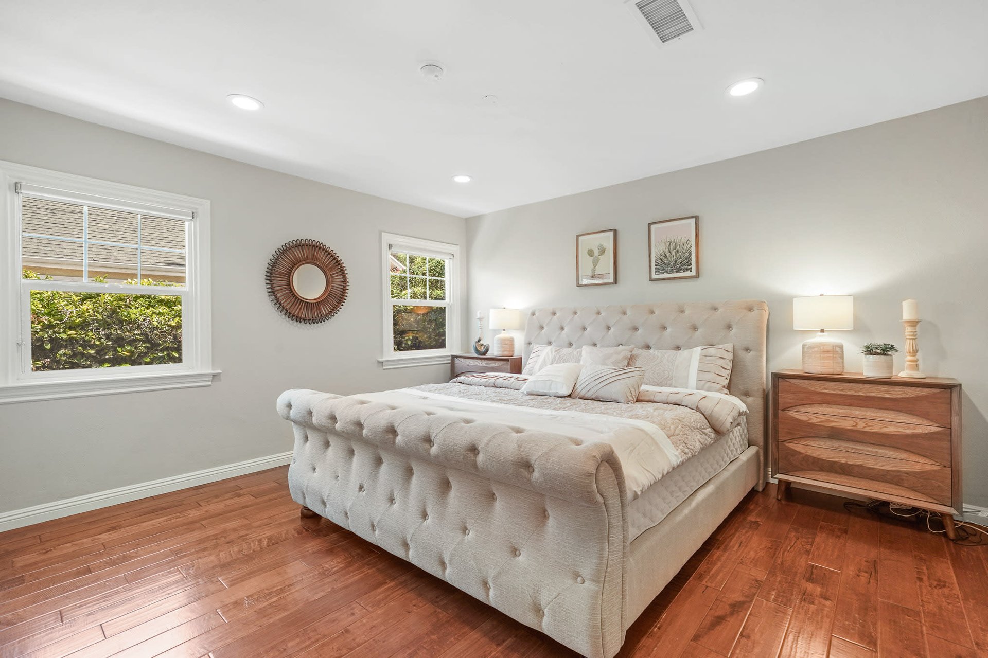 Beautifully Remodeled Home with HUGE Grassy Yard in Oxford Square