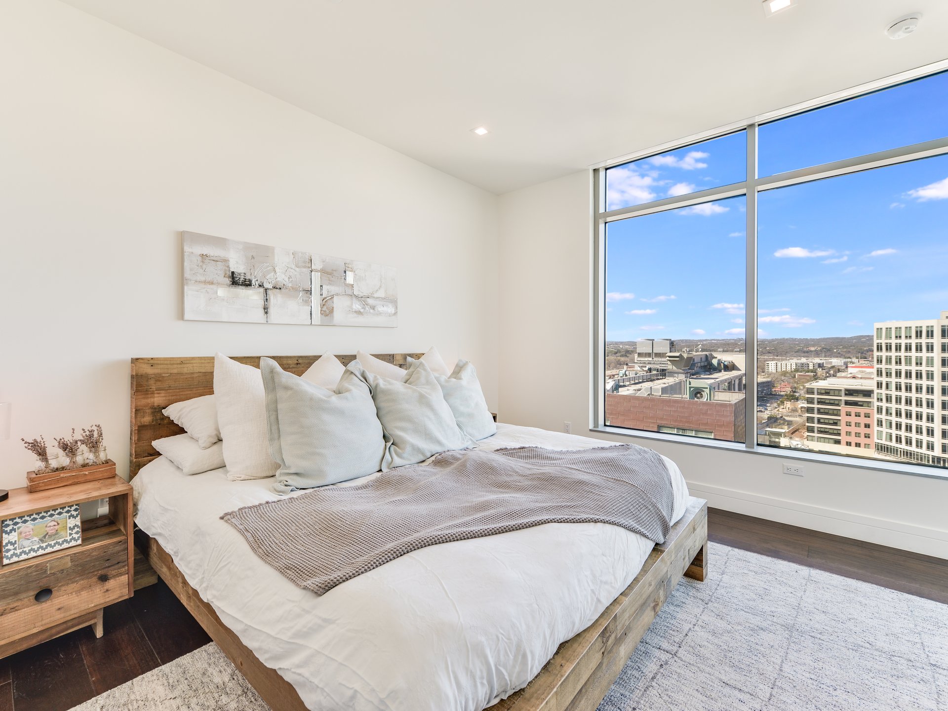 Fifth & West, #1704