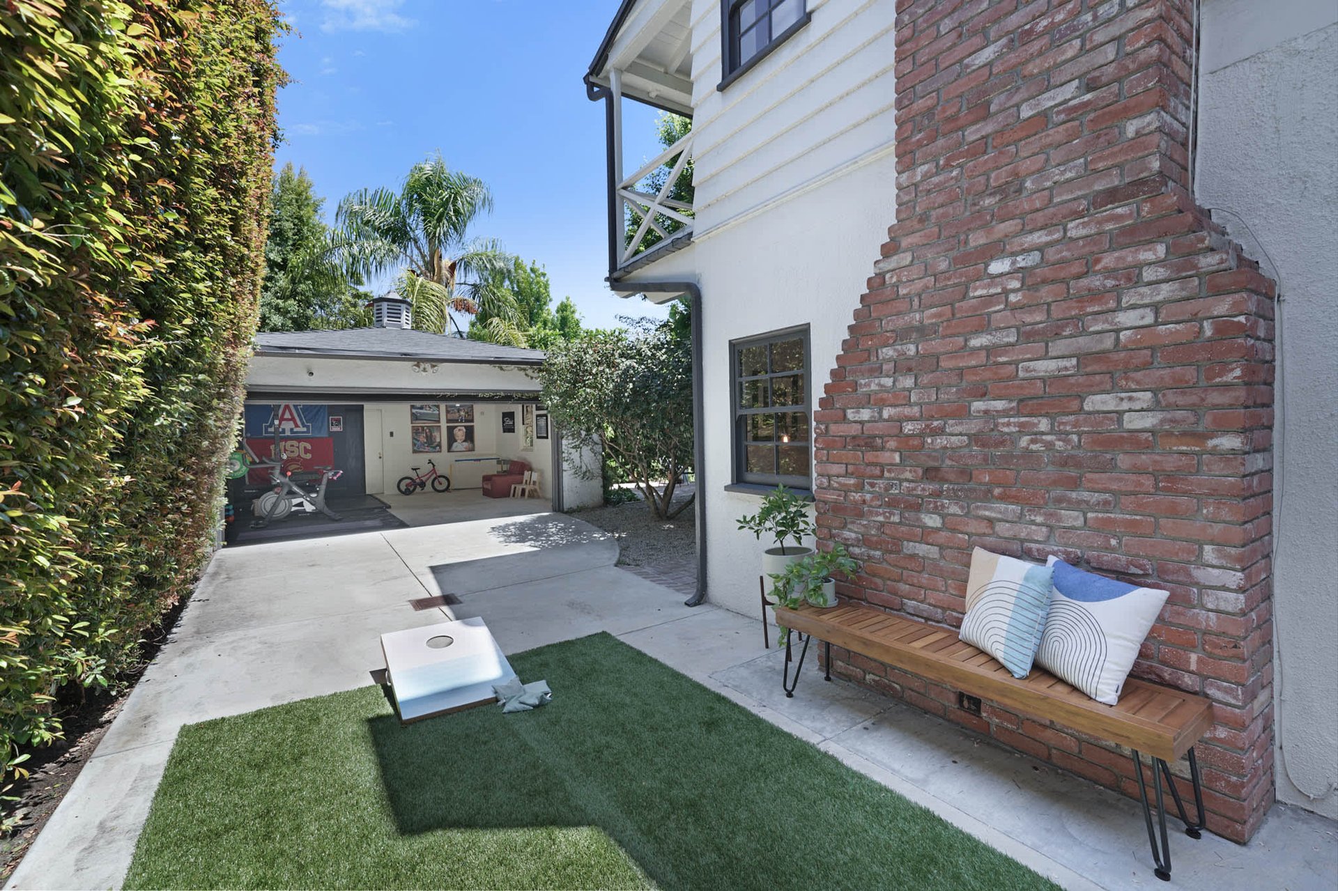 Beautifully Re-Imagined Turnkey Monterey Colonial Home in Los Feliz