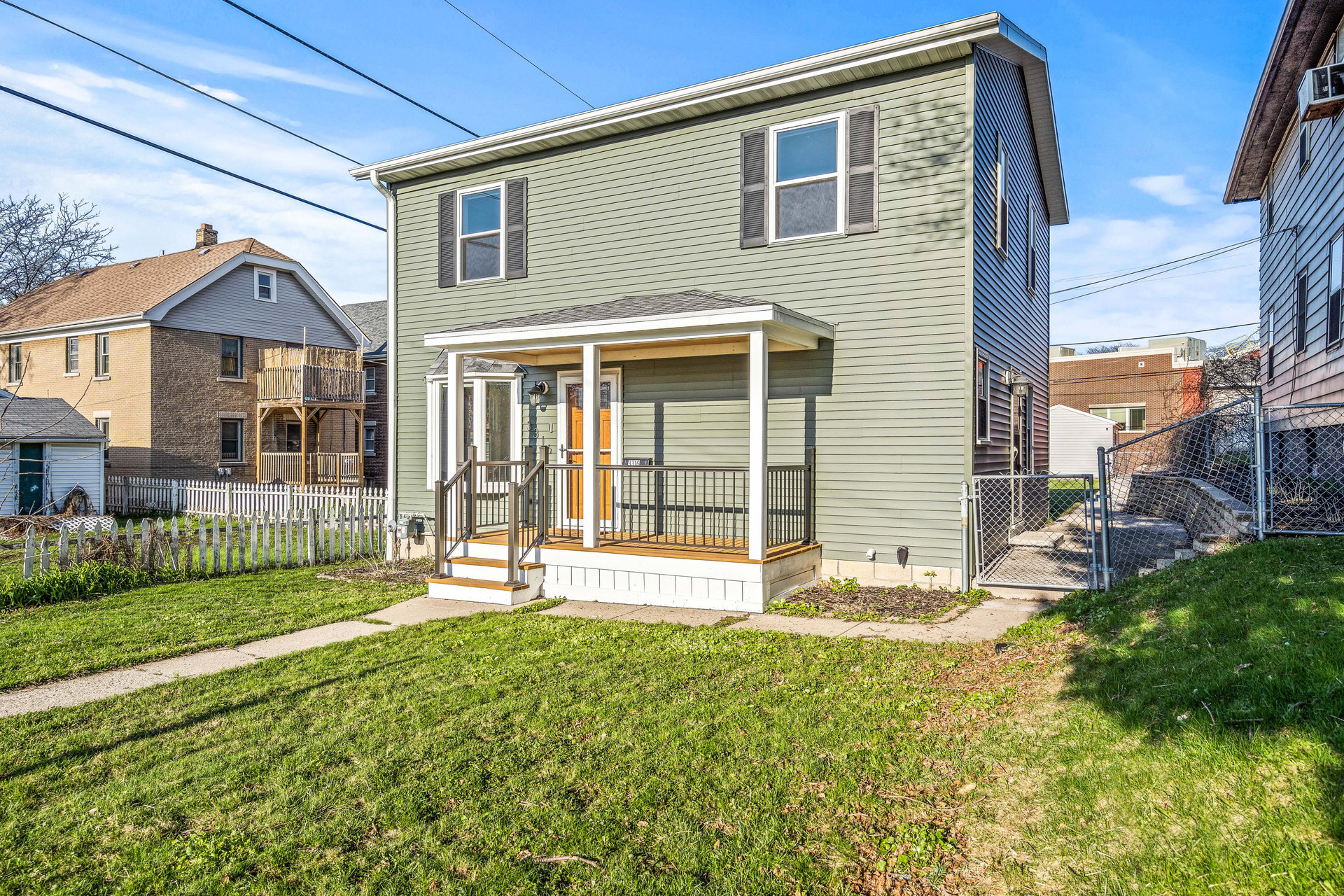 Renovated Bay View Colonial