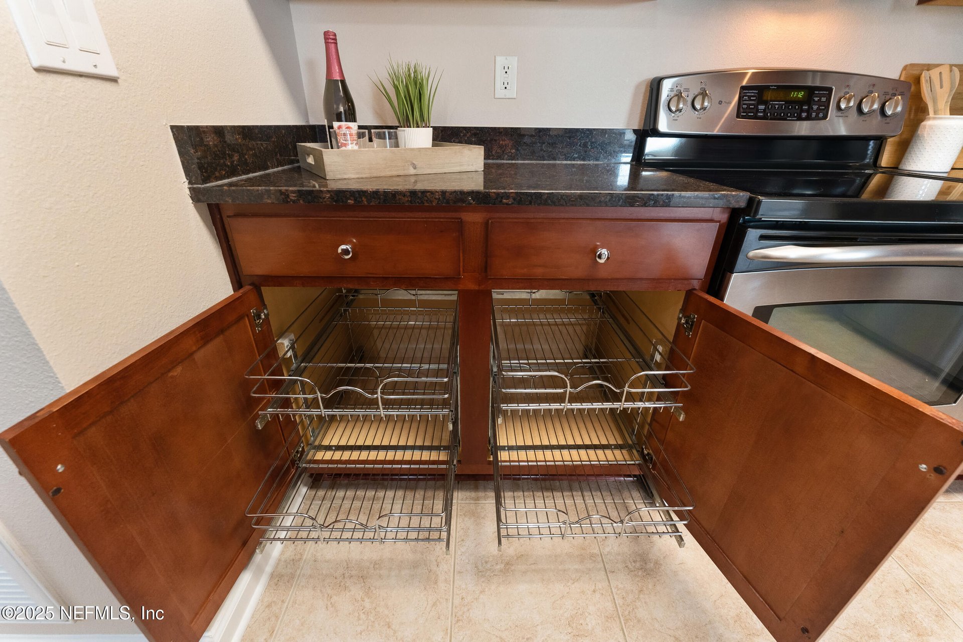 192 ORCHARD PASS Avenue 536- CORNER UNIT