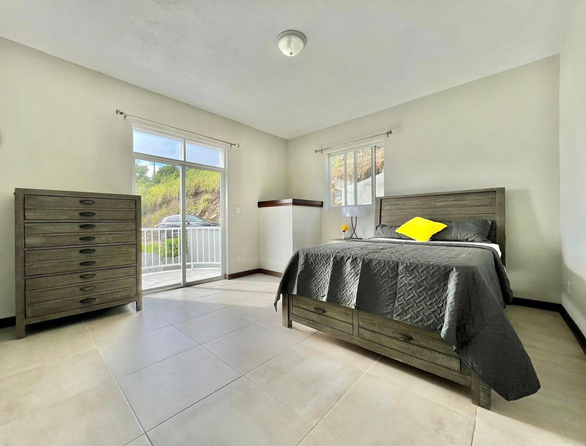 272 Threadfall 3 Bedroom Apartment