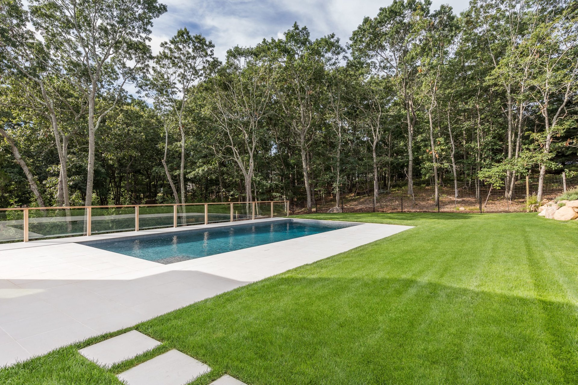 19 Peters Path