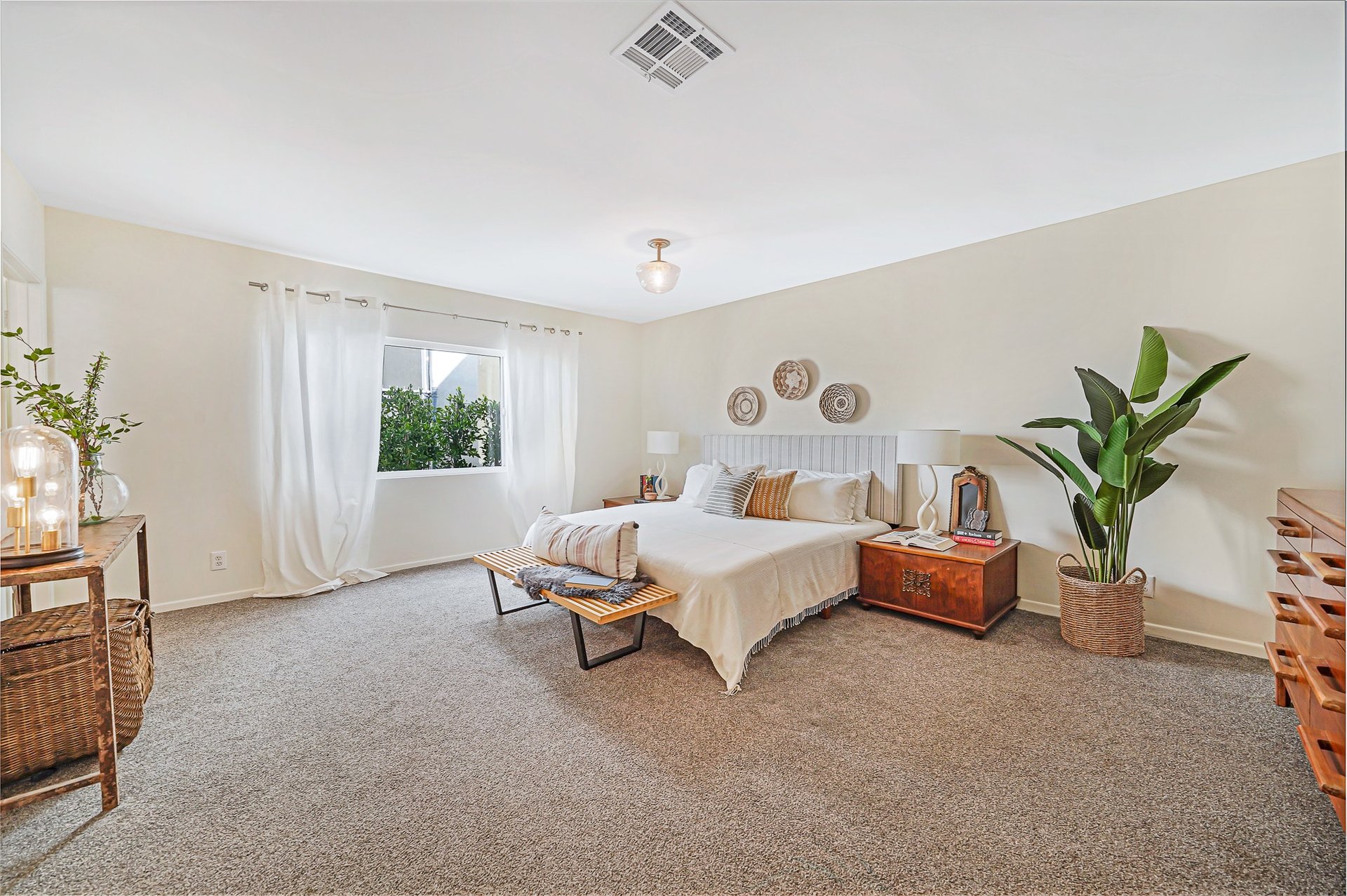 Light & Bright Modern Country English Home - Perched on a knoll in coveted Longwood Highlands.