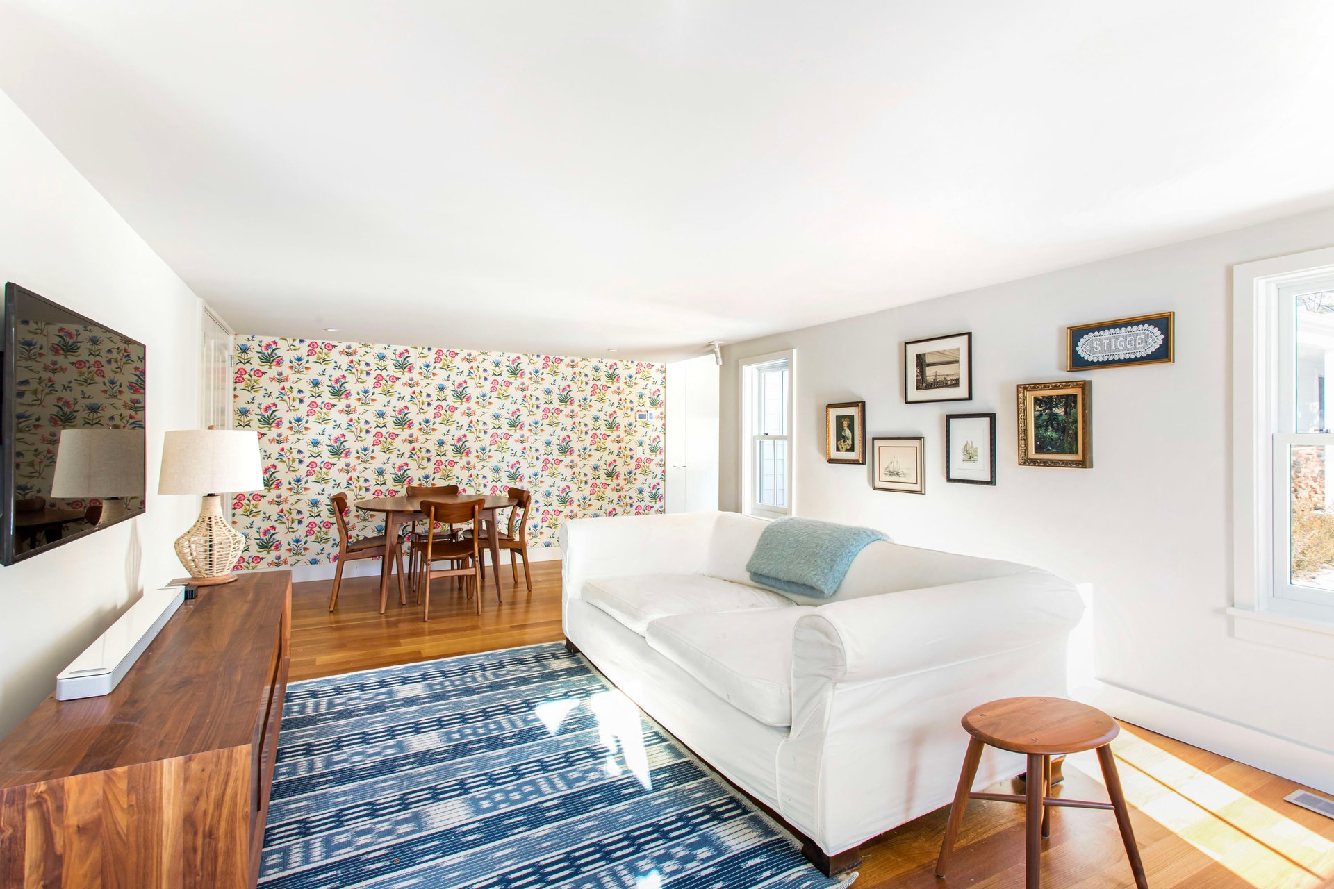 A BRIGHT AND BREEZY VILLAGE RETREAT