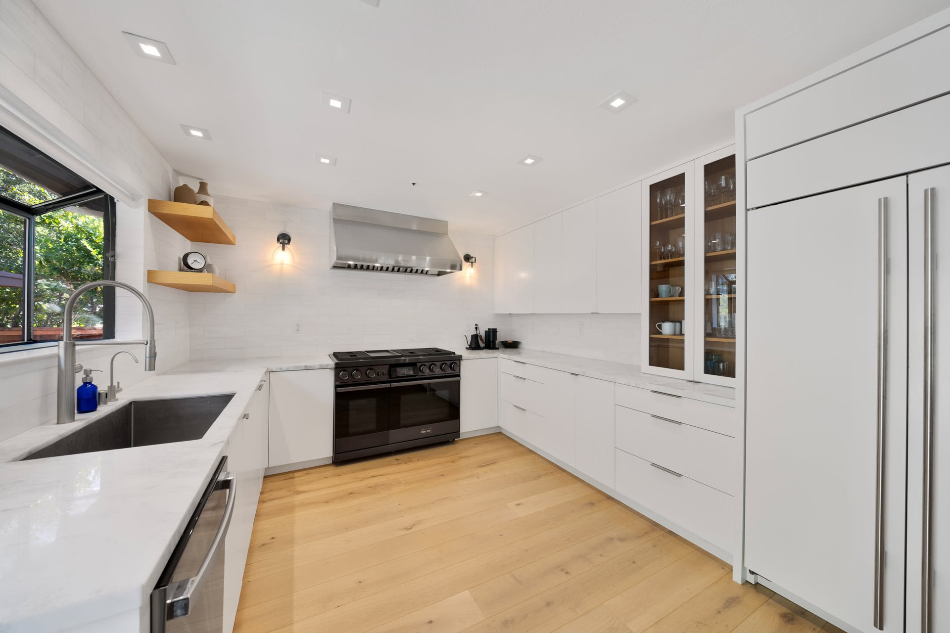 Stylish & Updated in Partridge Knolls