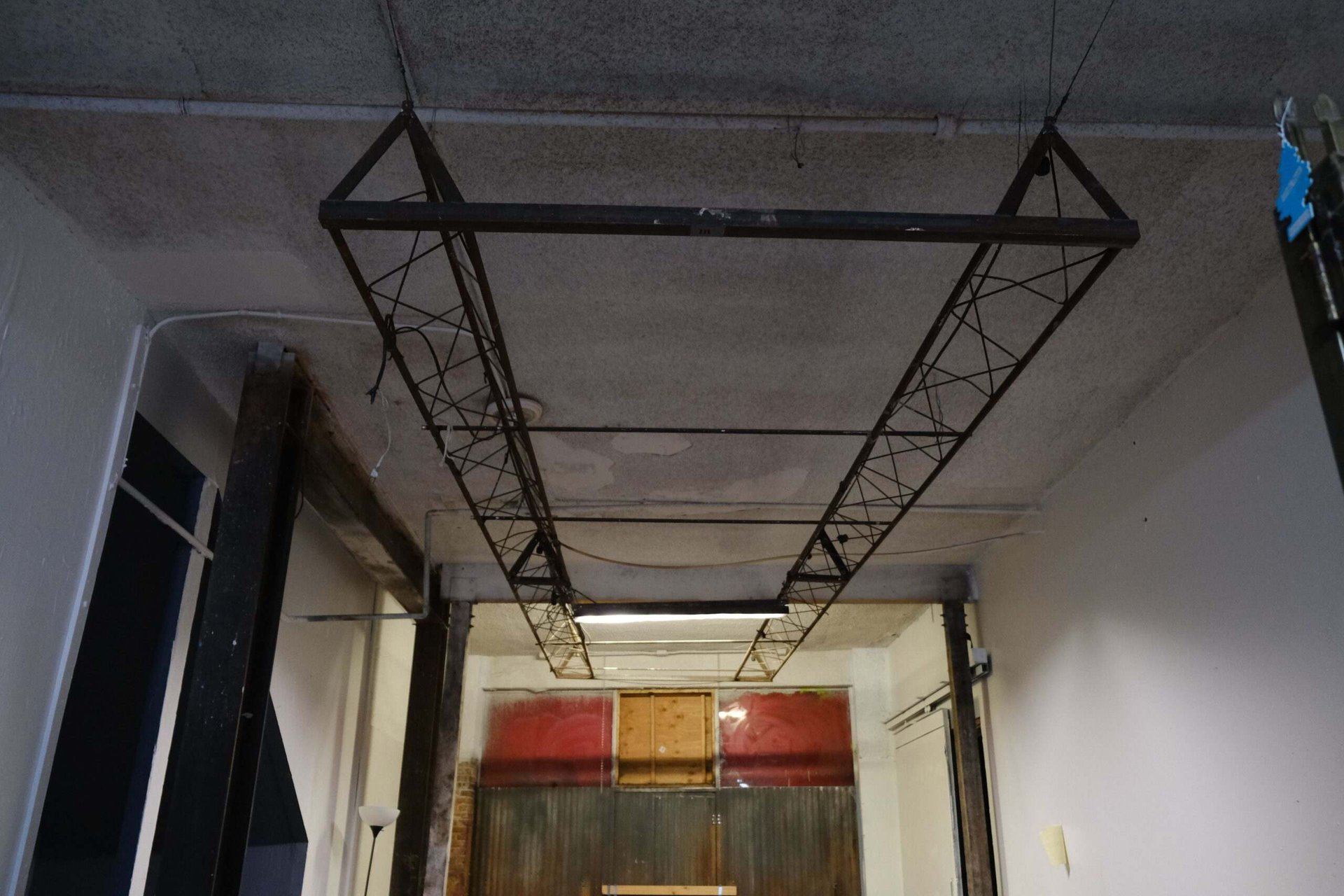 The Dive 🍸