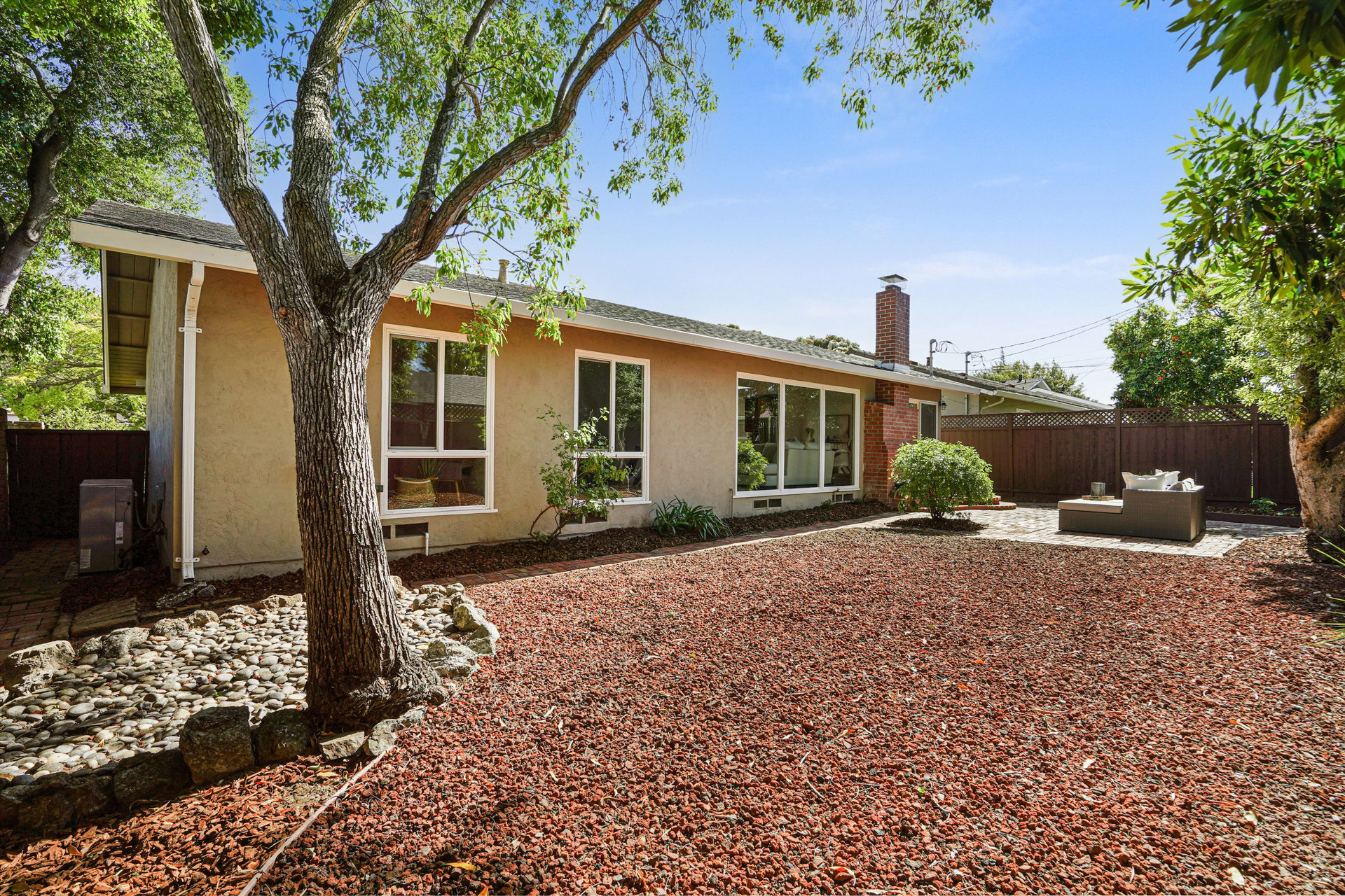 1025 Thistle Court