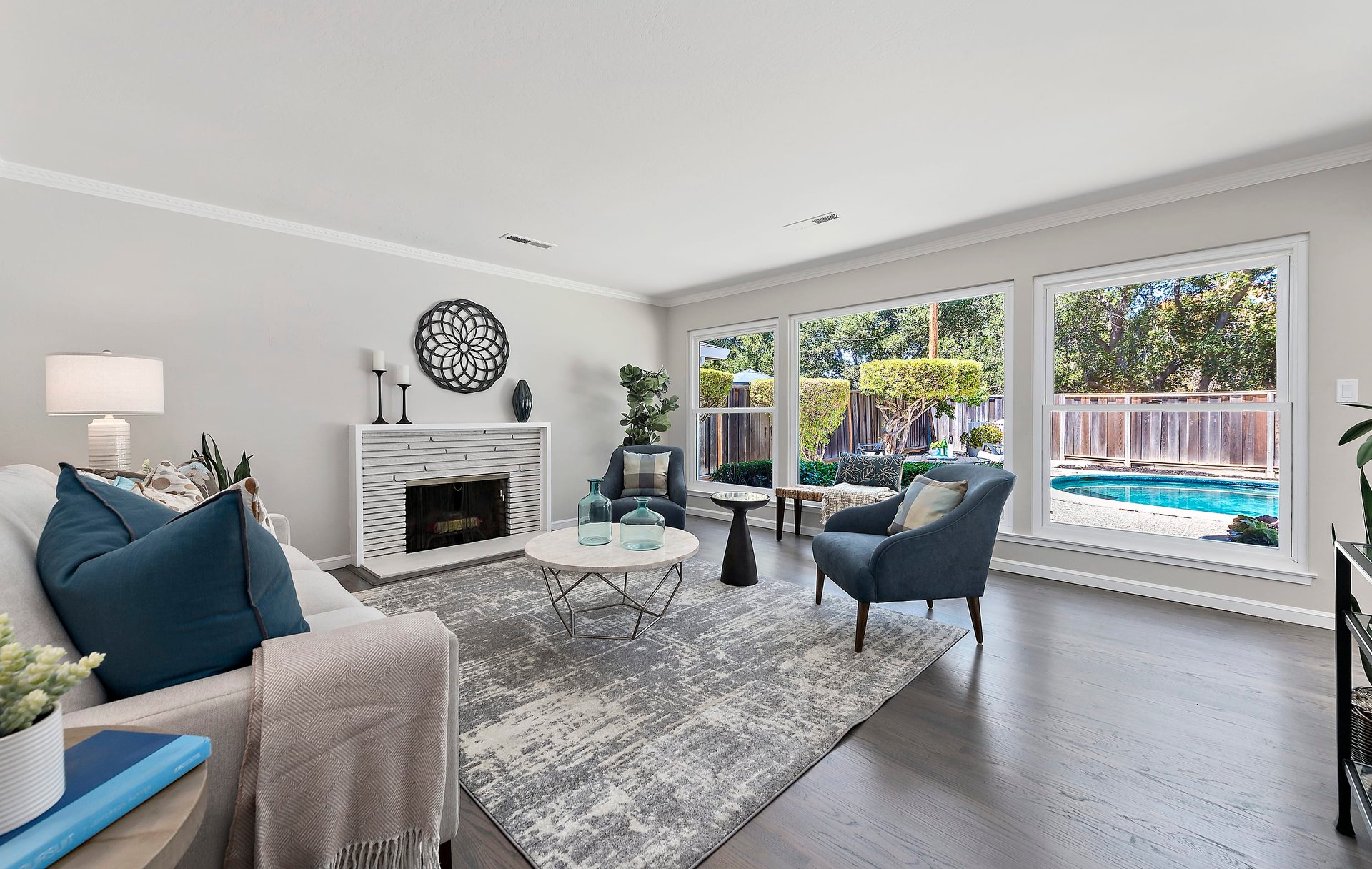 594 Hickory Place