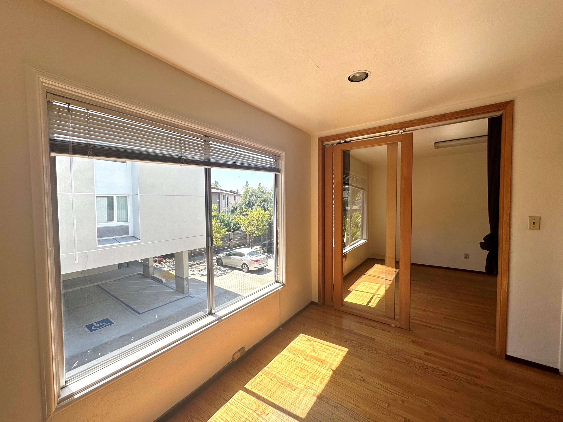 Rare Mountain View Office/Medical/Retail Owner User Opportunity