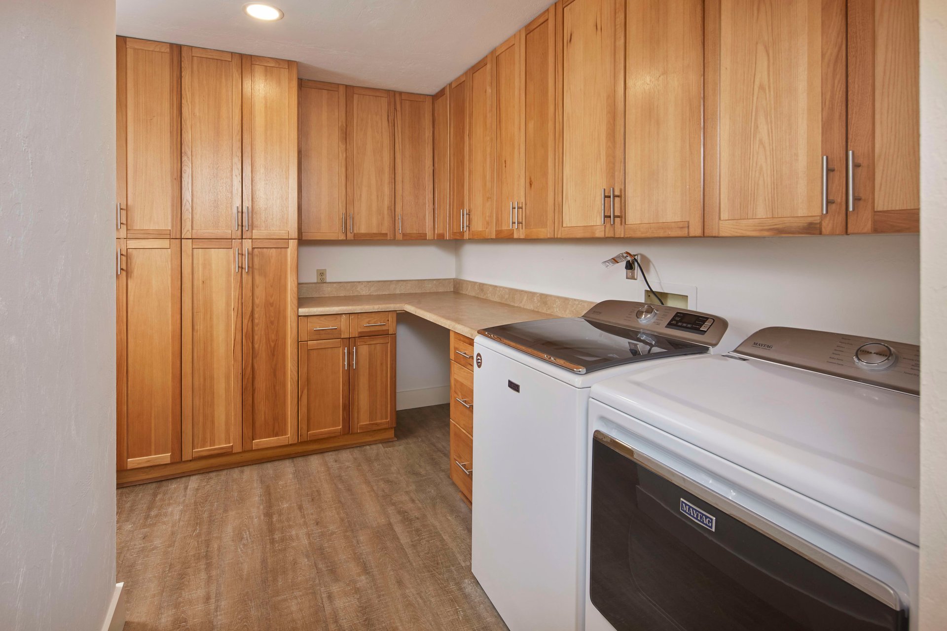 1743 Knights Way