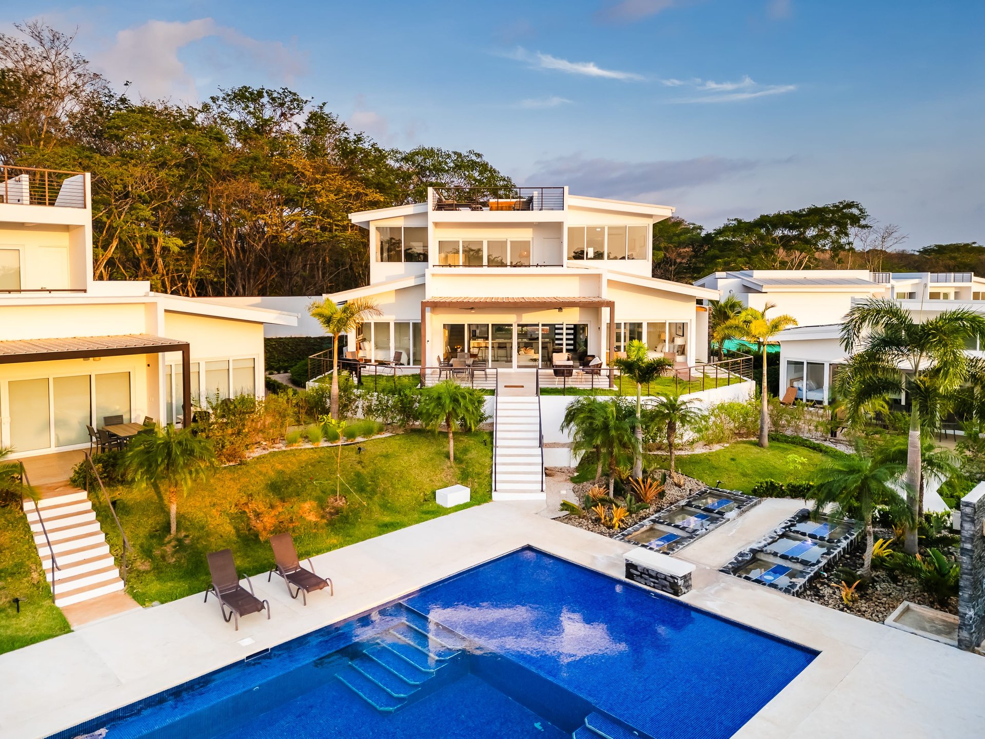 The Enclave | Ultra-Modern 5 Bedroom Villa Located Minutes From the Beach!