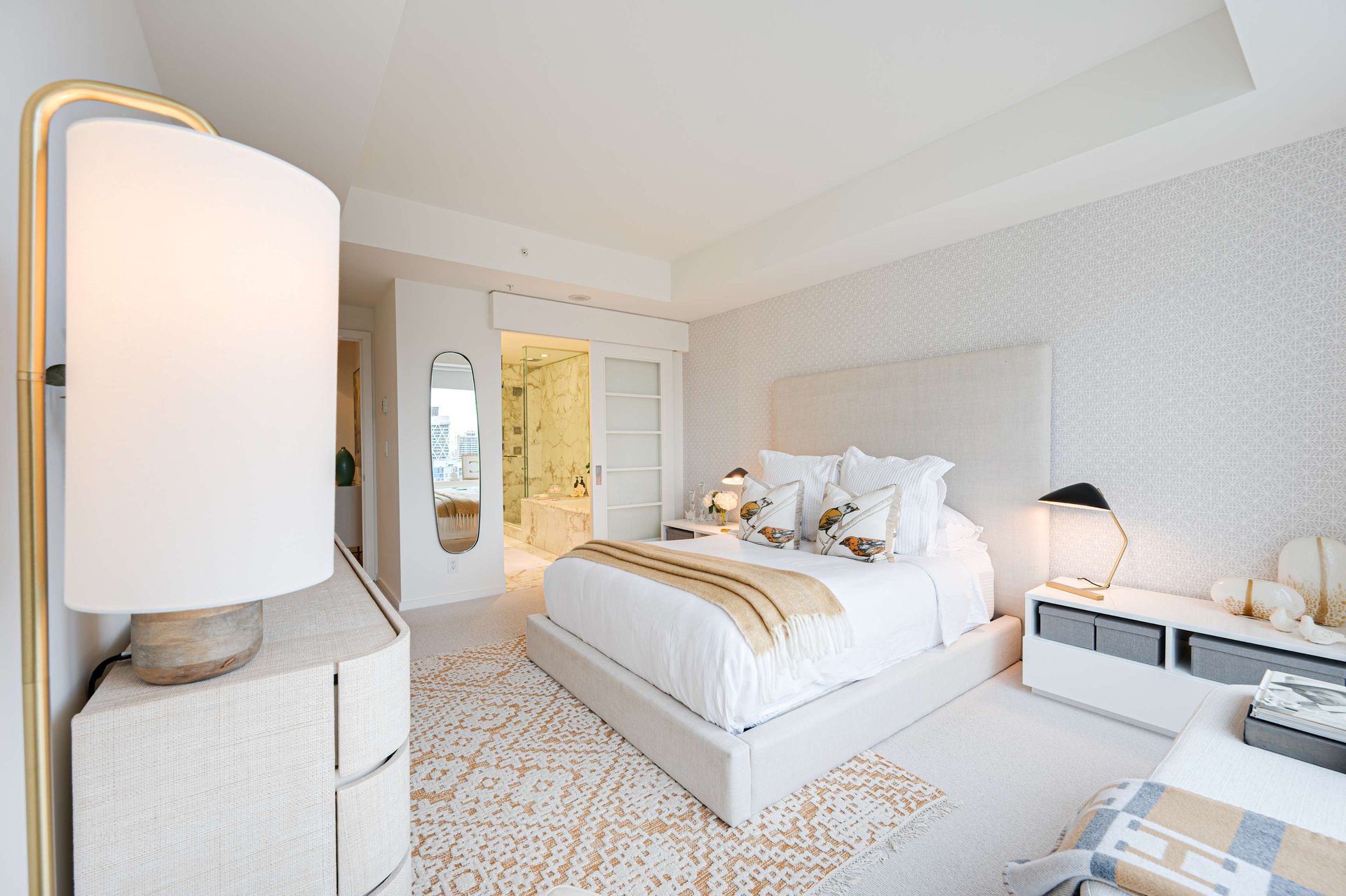 Suite 3206- 180 University Avenue