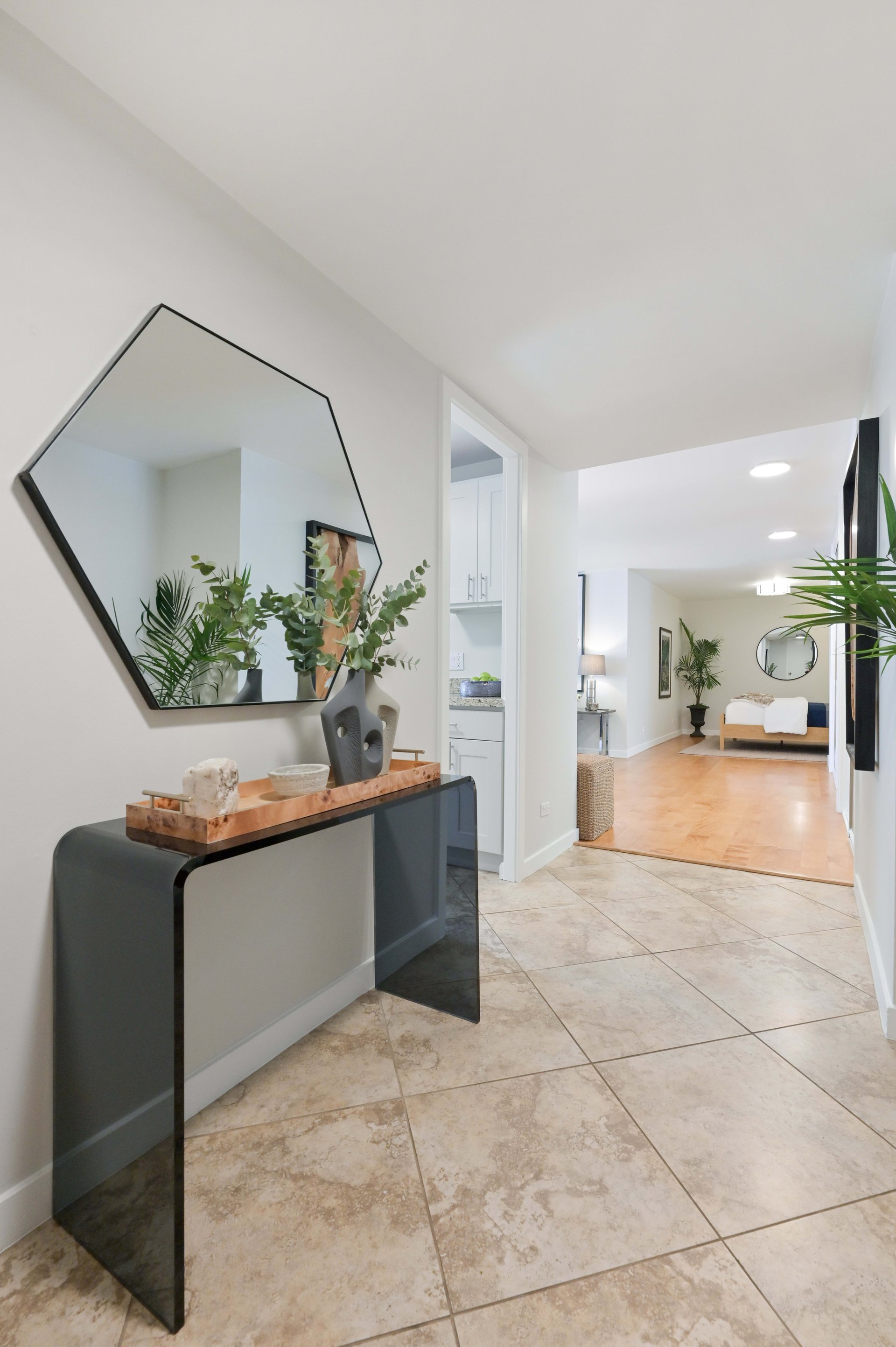 Large Condo & Terrace at 2200 Pacific