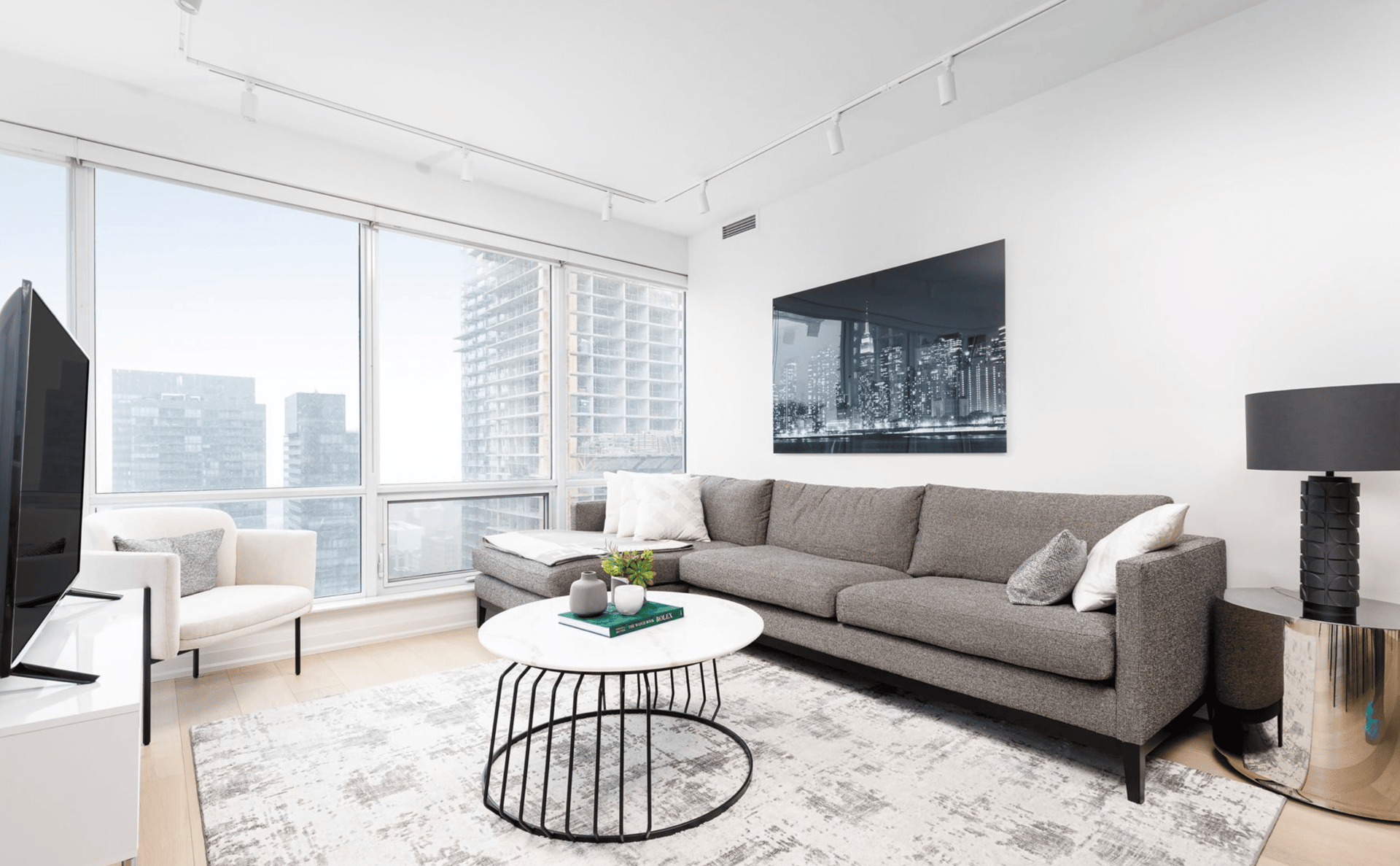 #3102 - 80 JOHN ST