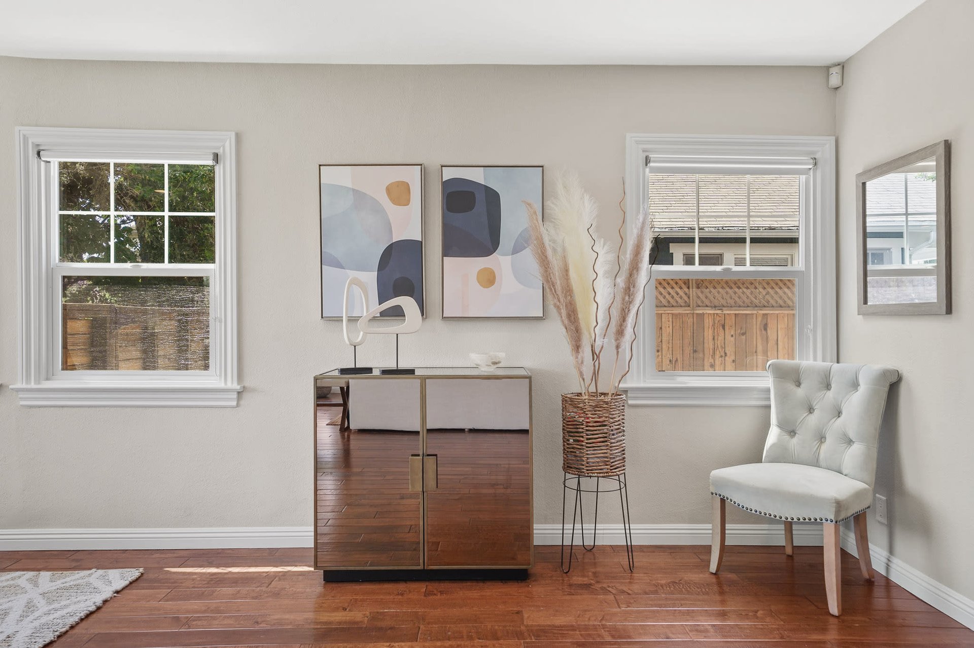 Beautifully Remodeled Home with HUGE Grassy Yard in Oxford Square
