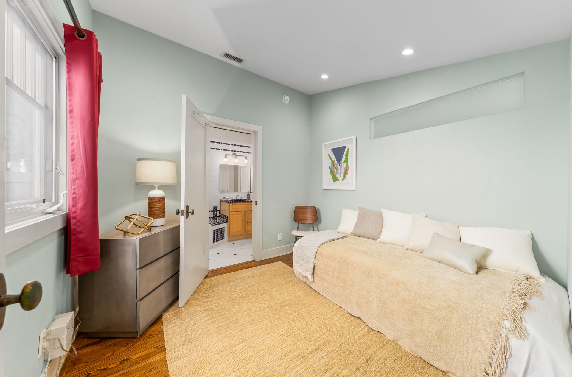 607 Ashland Ave, Sunset Park