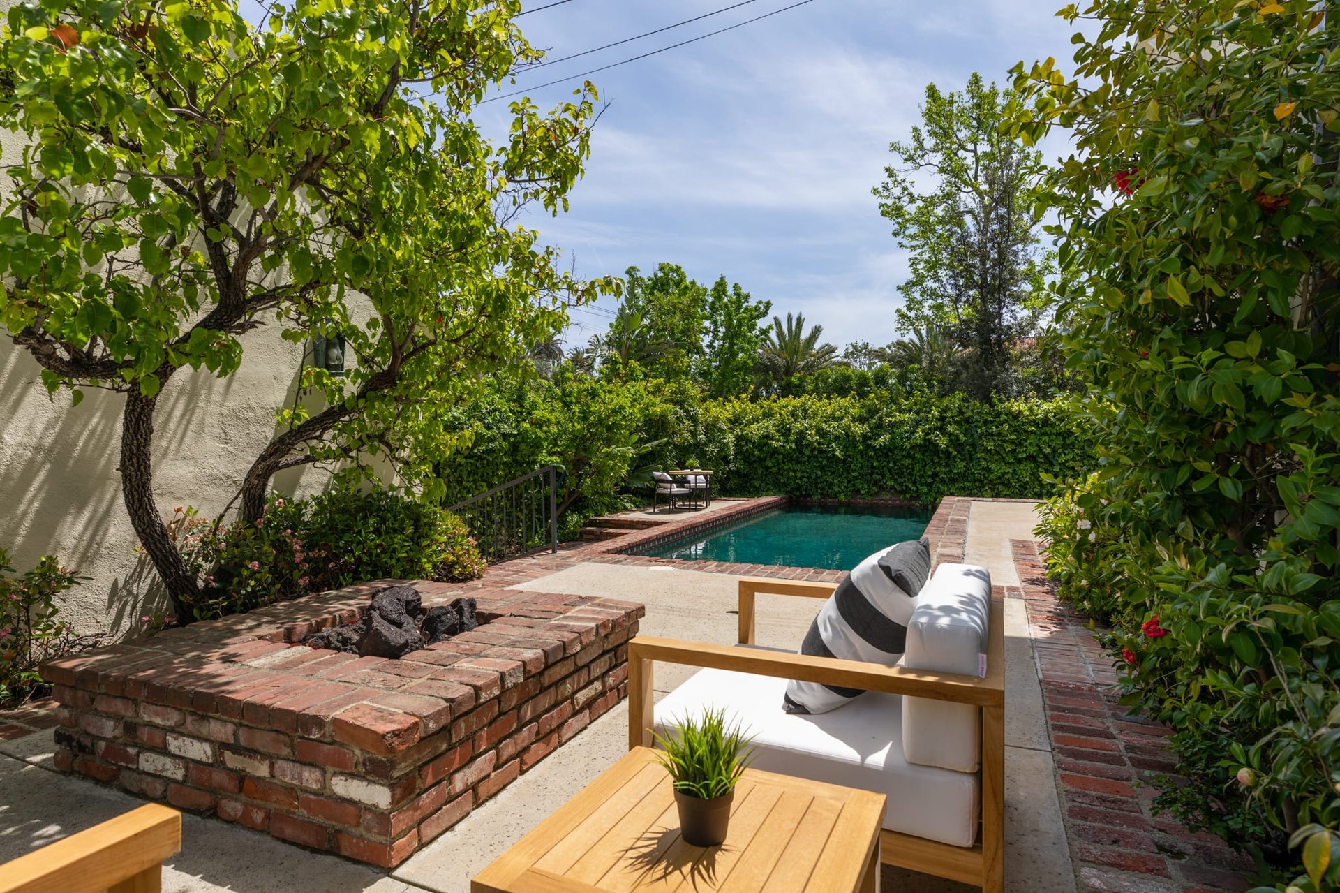 Beverly Hills Flats