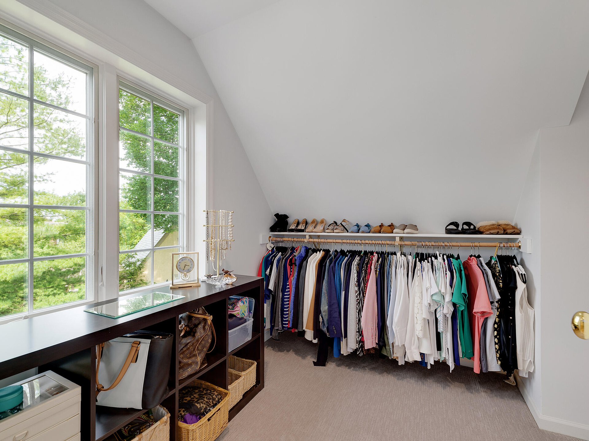 554 Pamela Cir