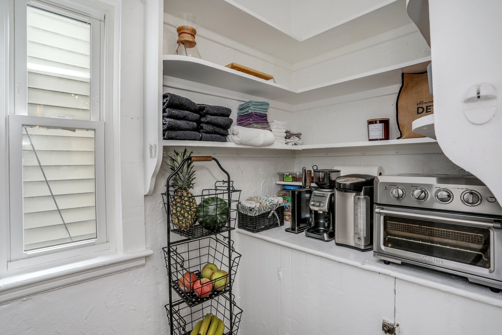 5869 4th Street
