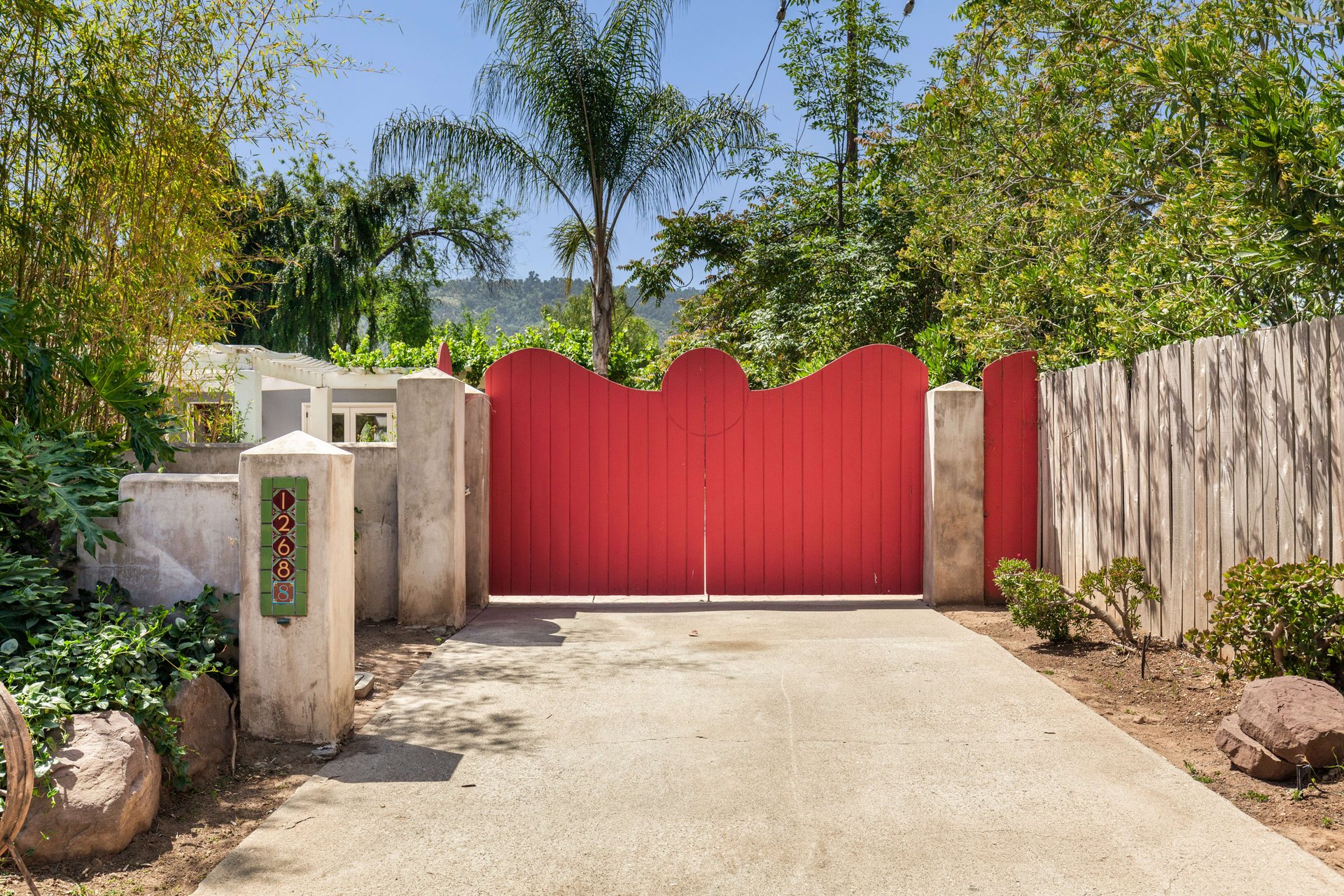 12688 N Ojai Santa Paula Rd