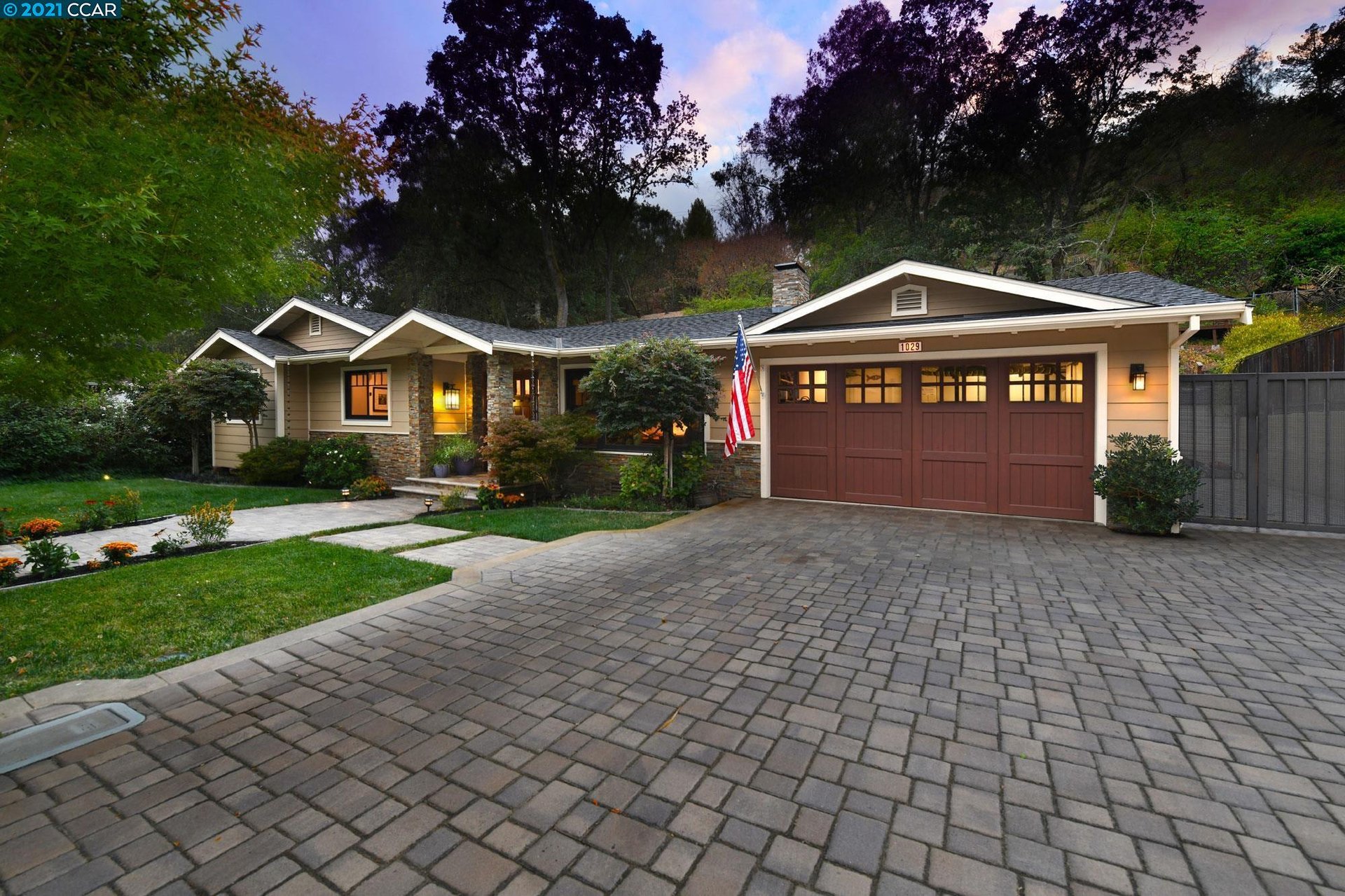 1029 Dolores