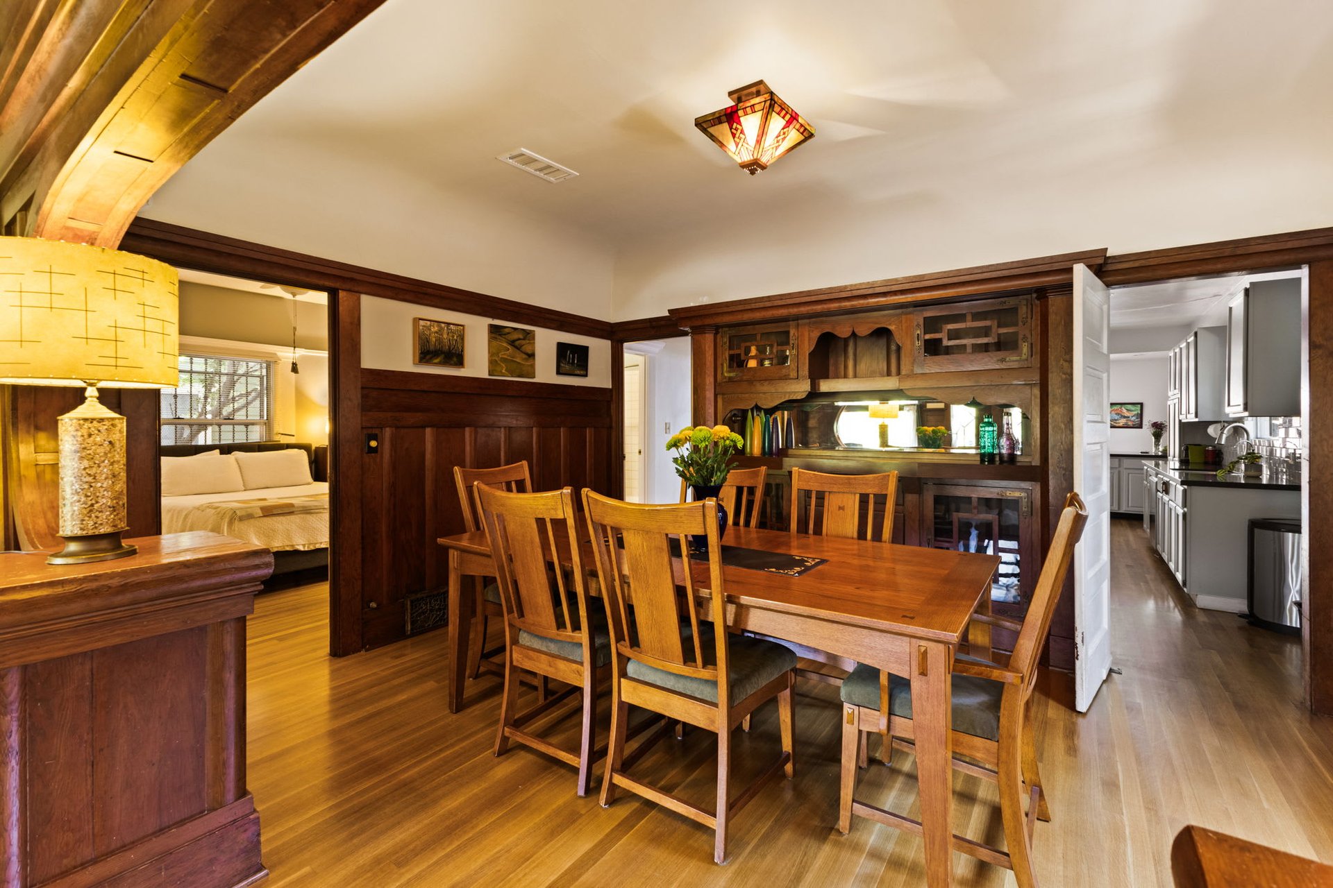 Wonderful Historic Craftsman Home in Jefferson Park