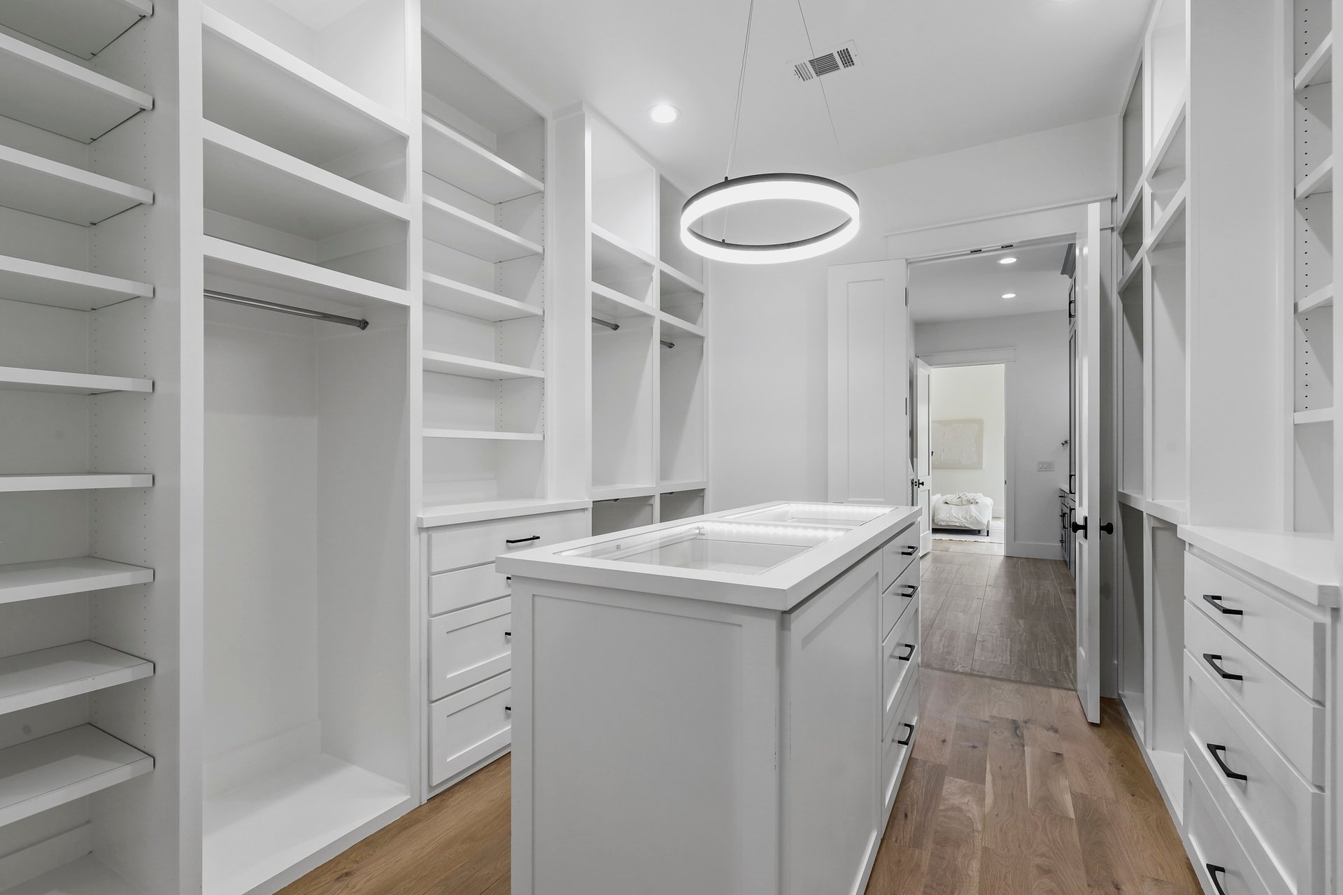 109 Crestwood