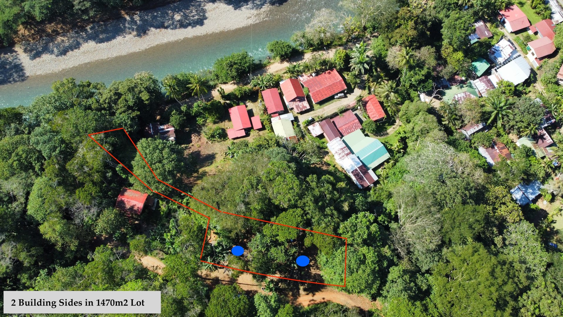 Dominical River Lot, Walk to Town
