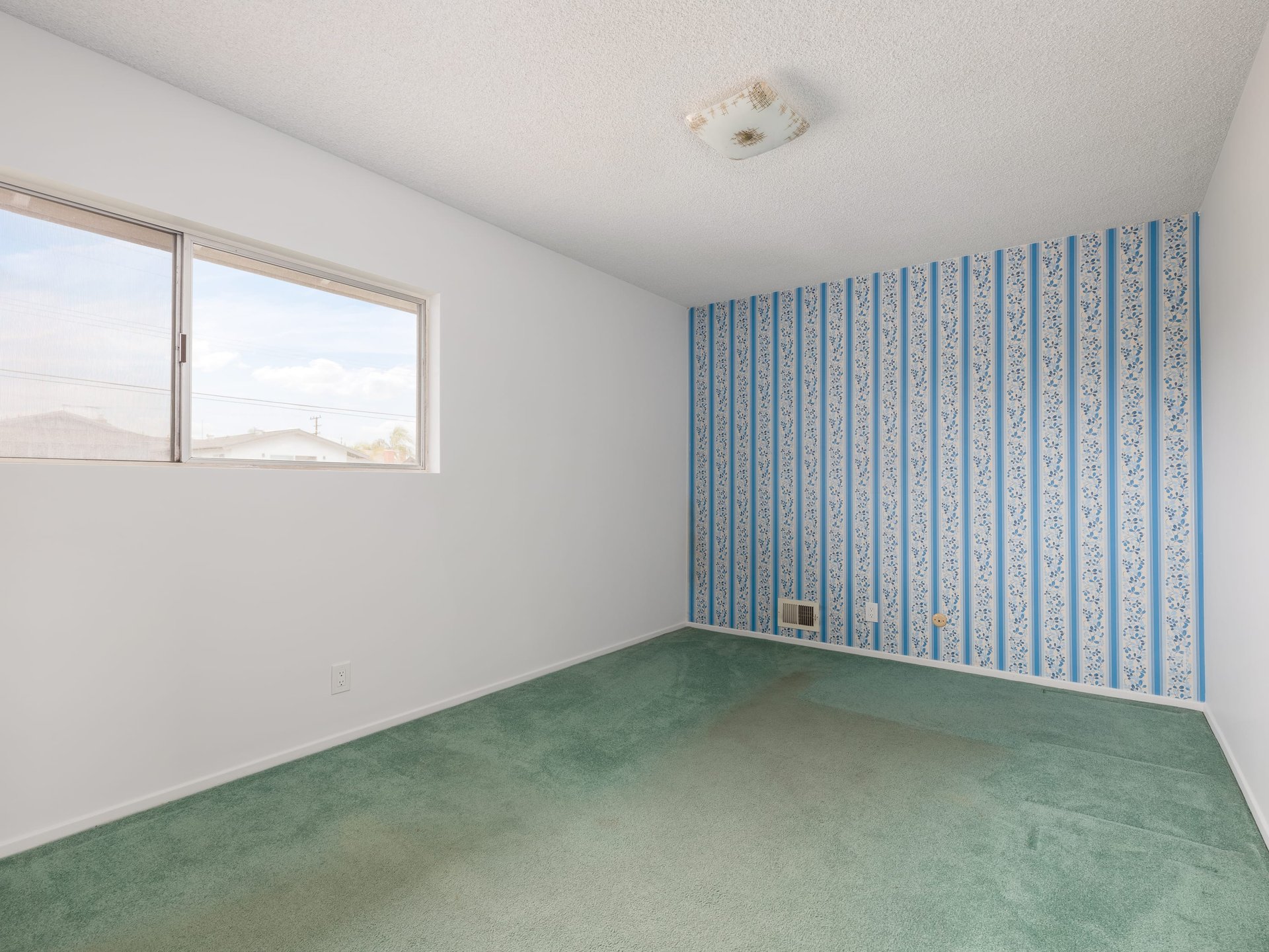 2260 W 229th Place