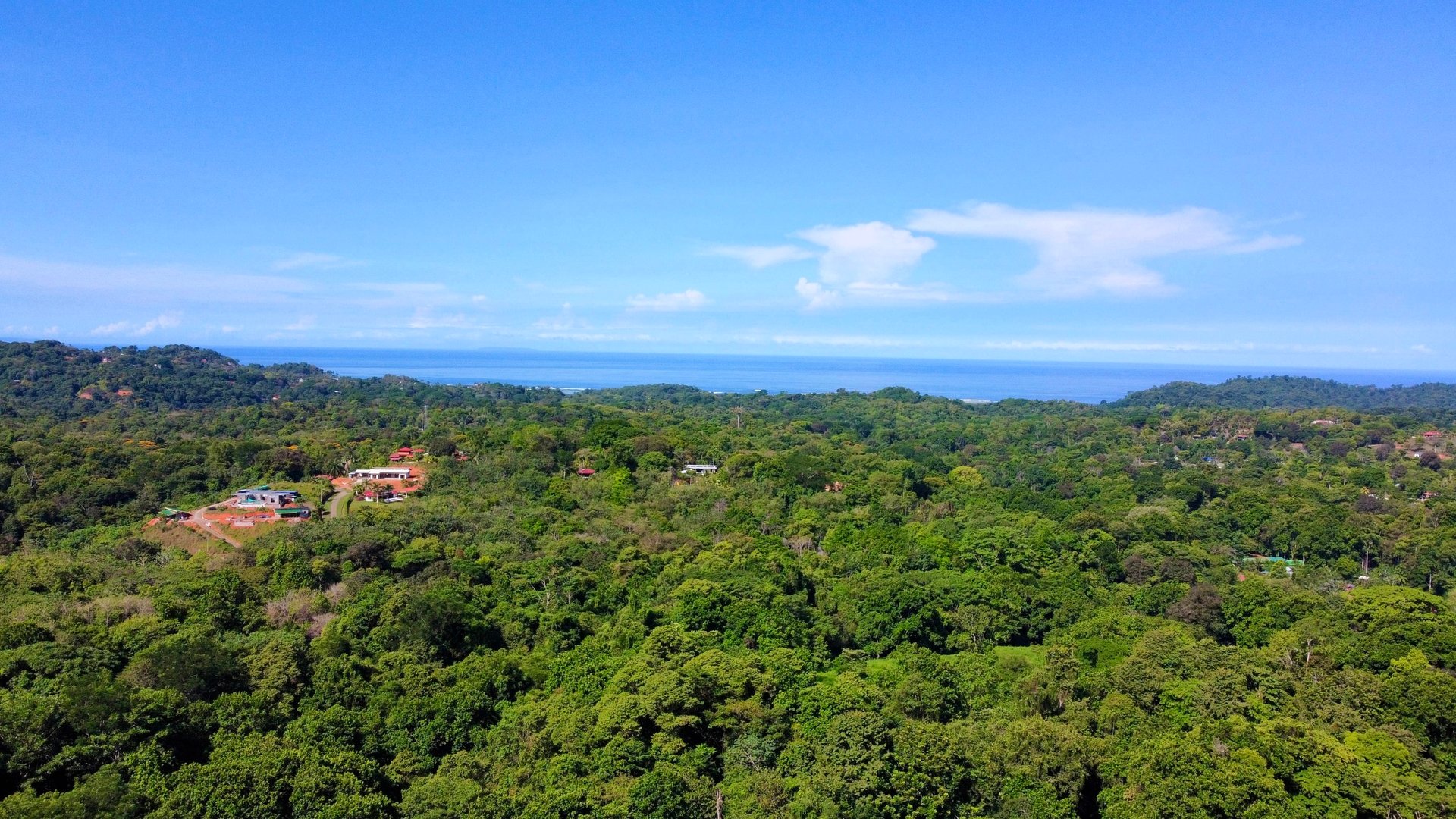 Surfer's Dream in Ojochal; 3 Bedrooms, 2 Bathrooms with Pool and River Access