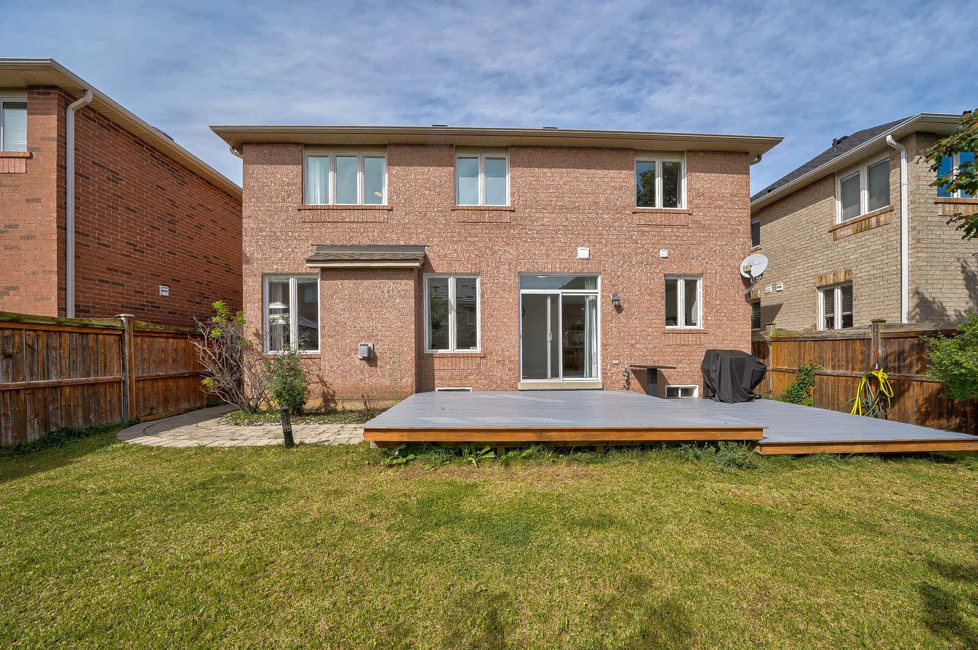 2164 Highcliffe Way
