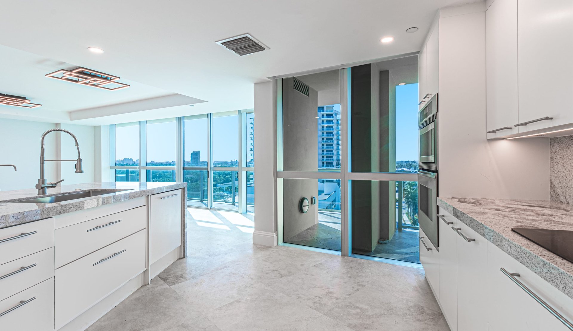 1200 Holiday Dr Unit: 705