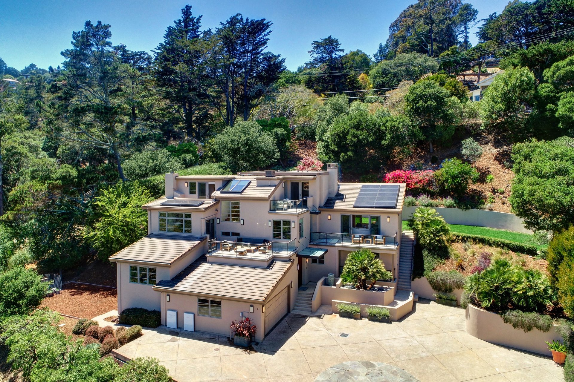Exceptional Luxury Residence 