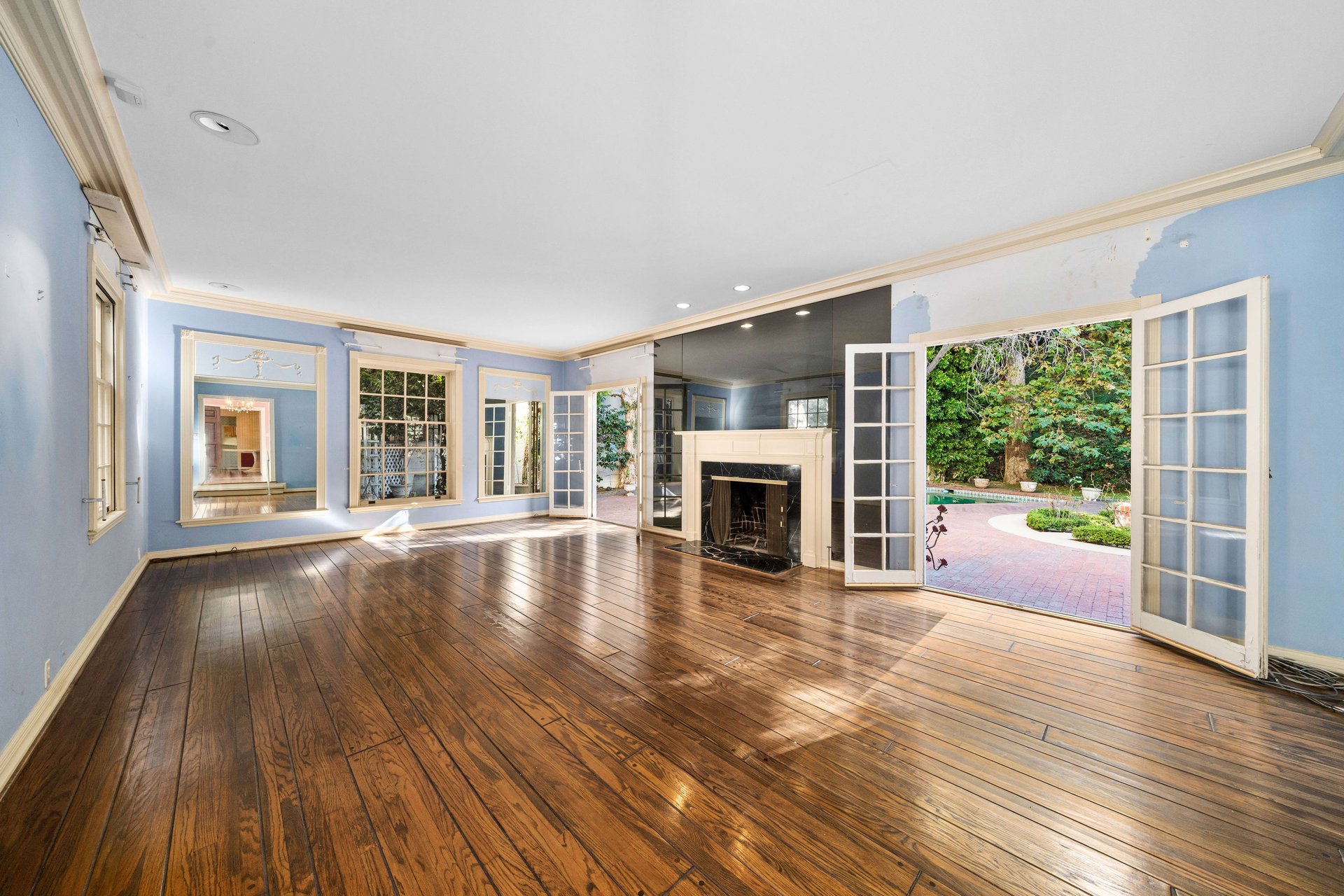 949 Stone Canyon Rd, Bel Air