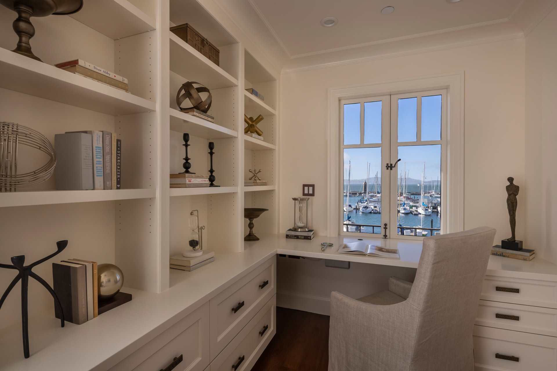 Marina Boulevard Masterpiece 