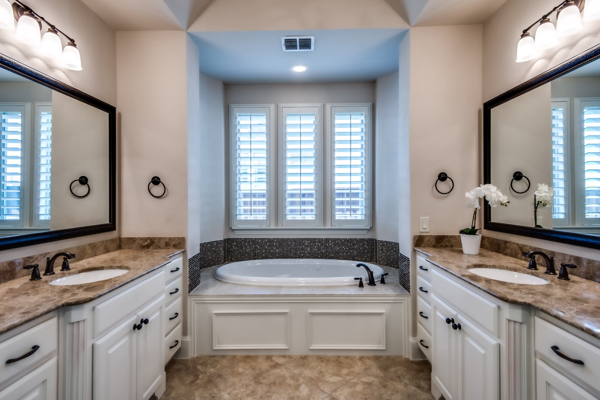 Modern Farmhouse Flair!