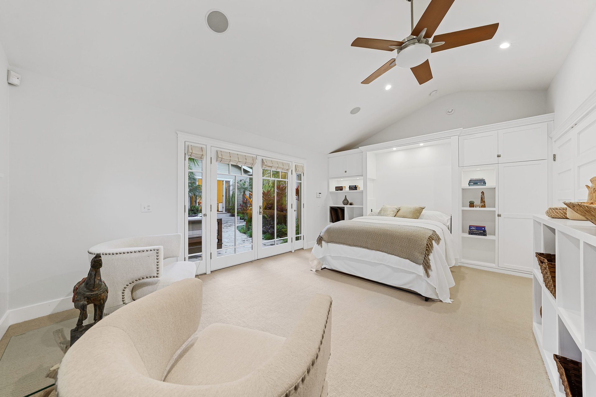 2458 Glyndon Ave, Venice