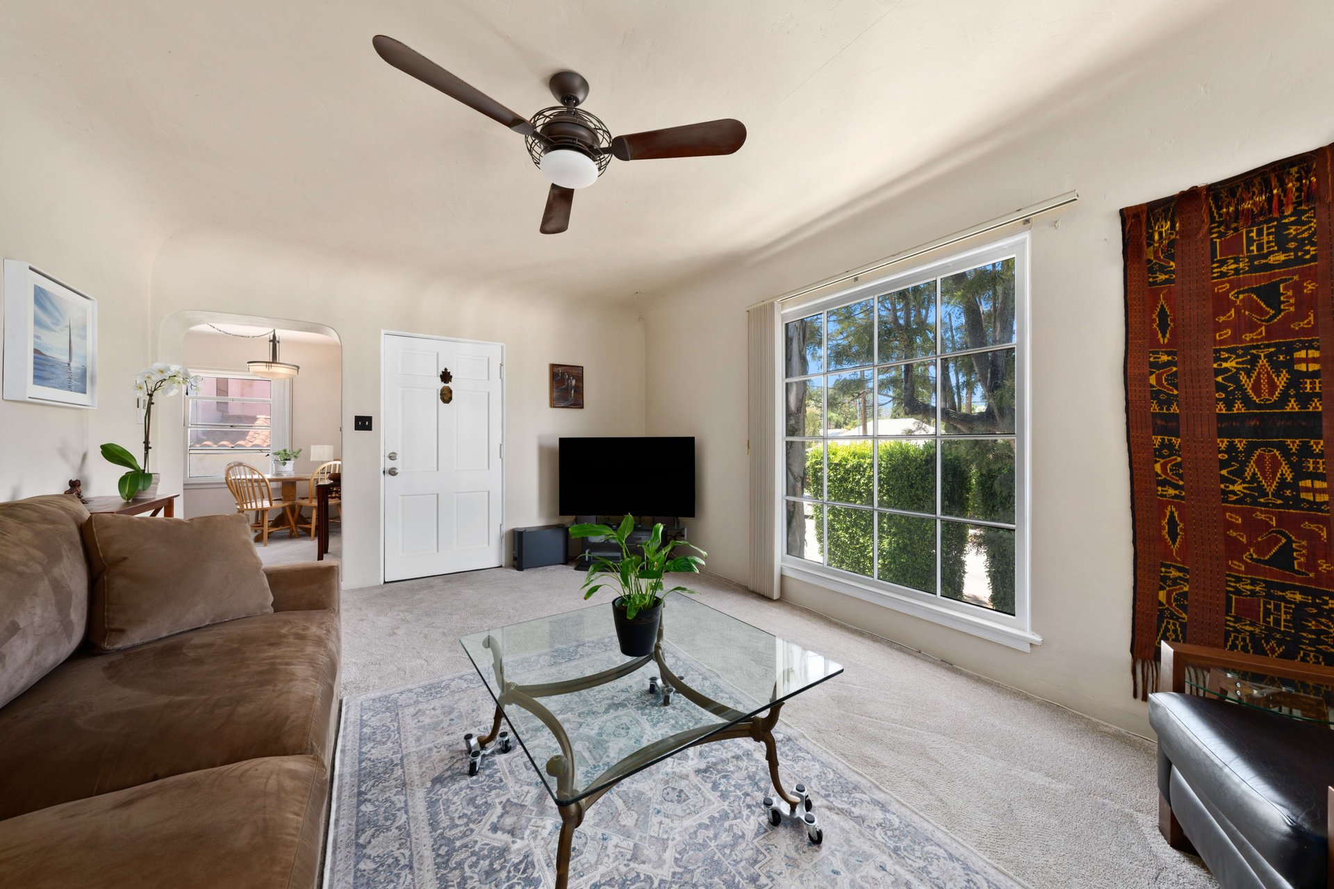 2802 Angus St, Silverlake