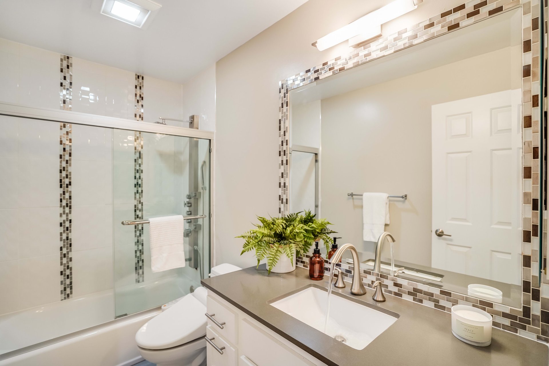 16979 Roberts Road #8