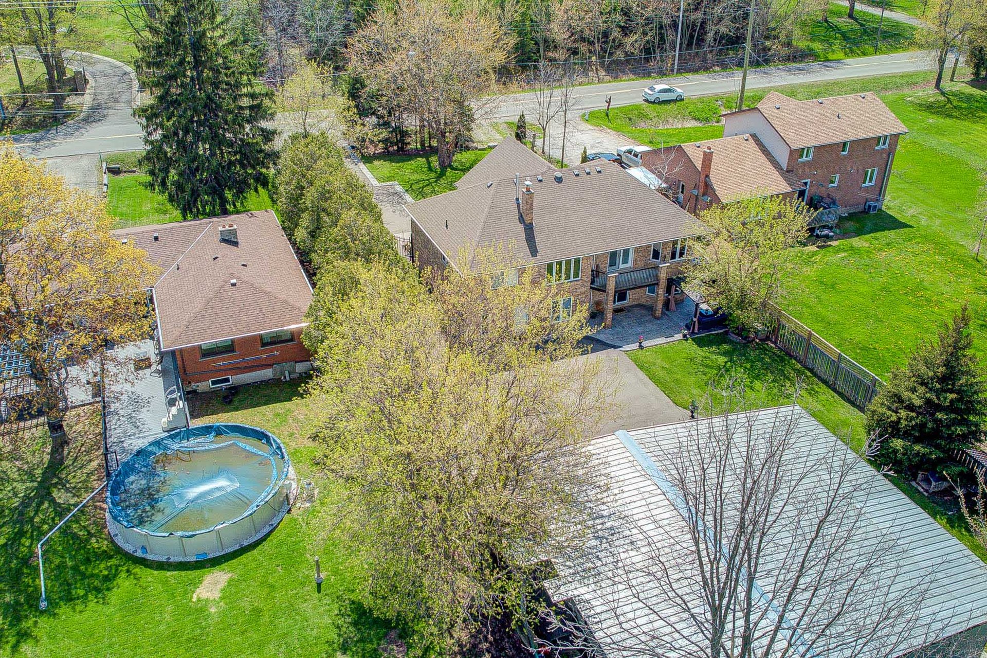 7364 Dickenson Rd E