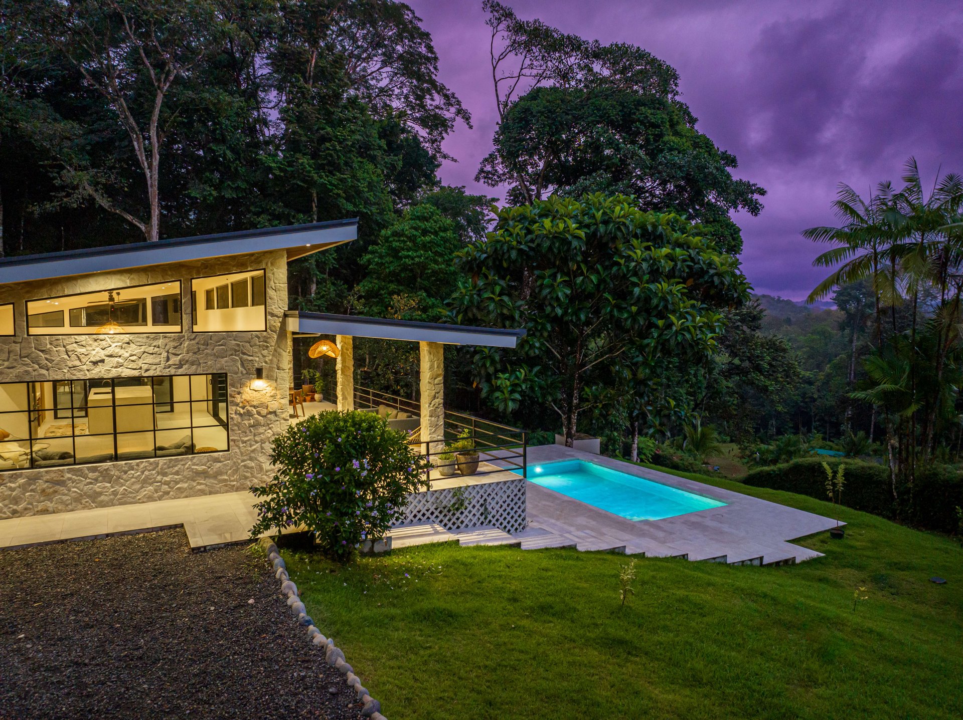 MOVE-IN READY OCEAN VIEW HOME IN CINCO VENTANAS WITH MAJESTIC RIVER ACCESS