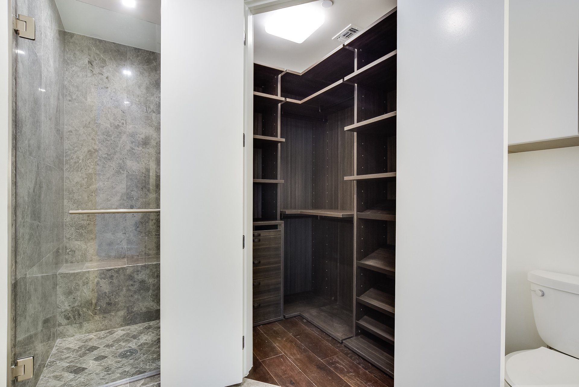 501  West Ave,  #1406