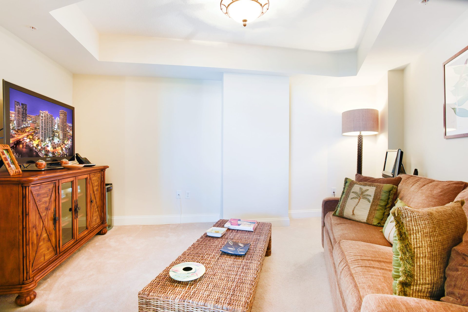 347 N New River Dr Unit: 2001