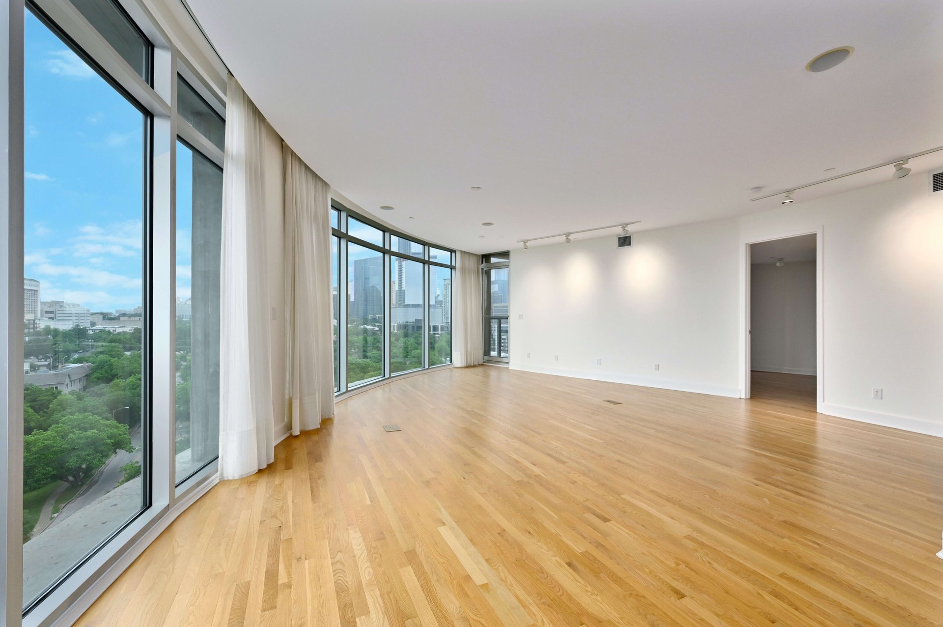 901 W 9th Street #1002