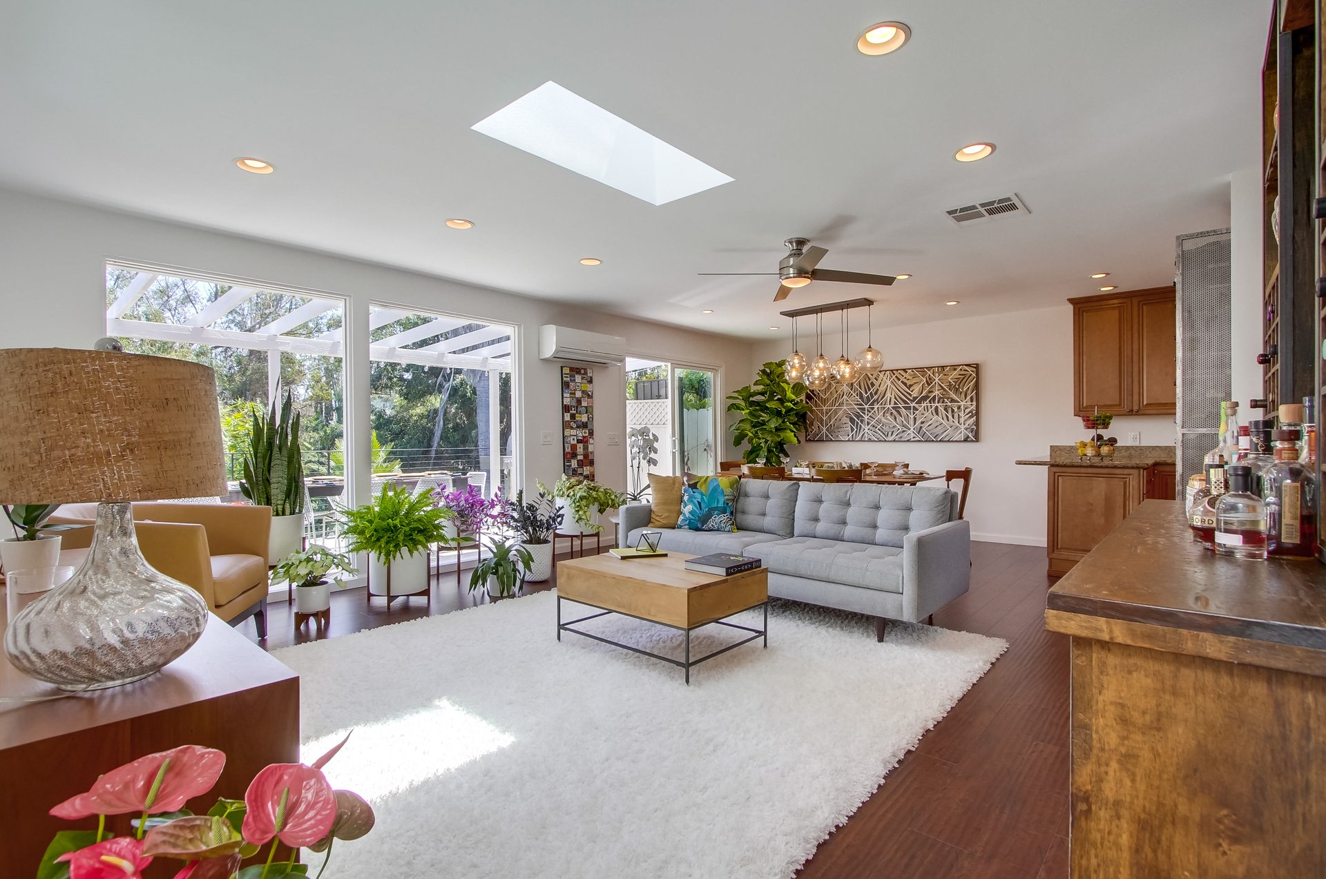 4565 Highland Avenue