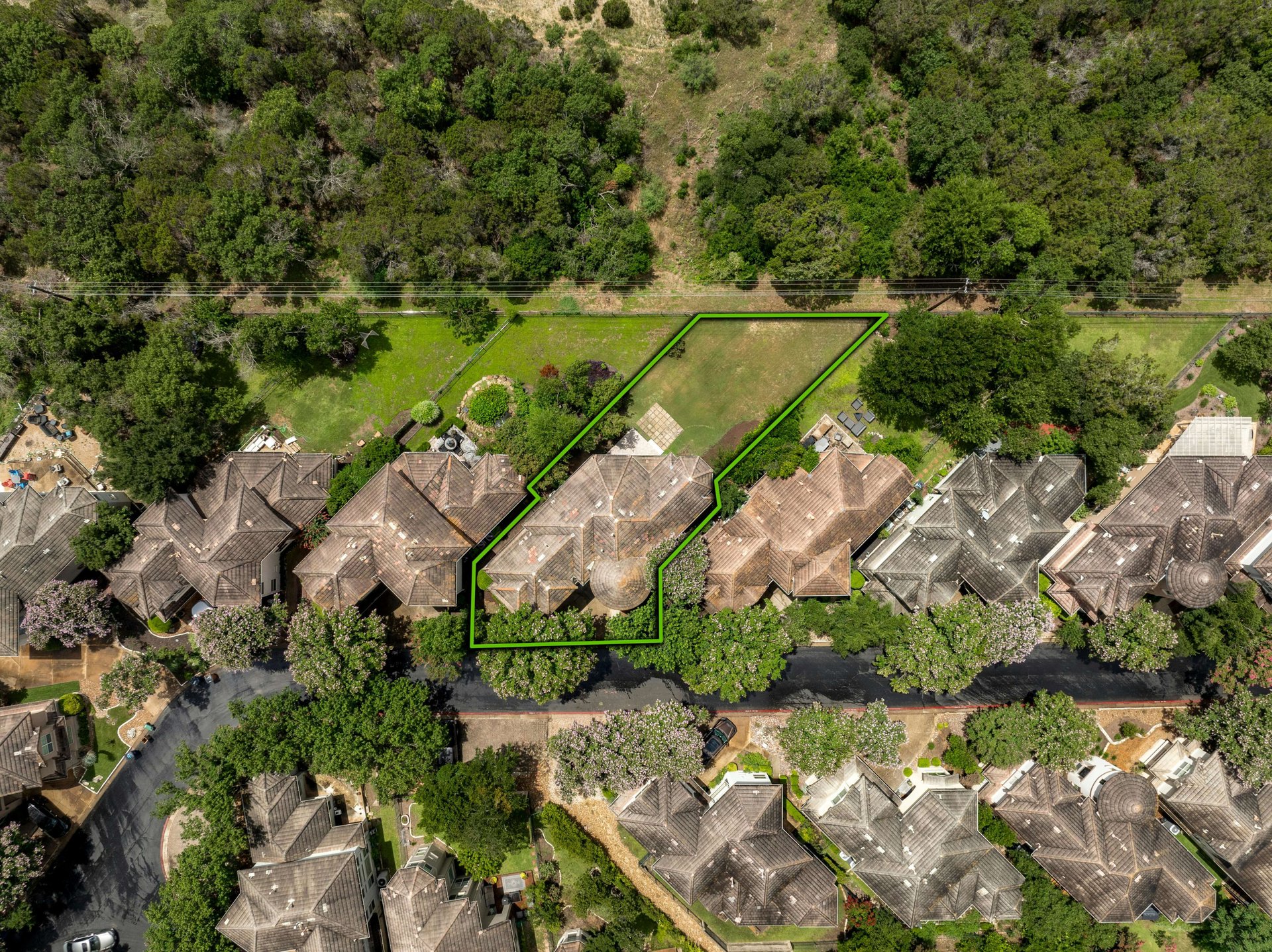 2800 Waymaker Way #20