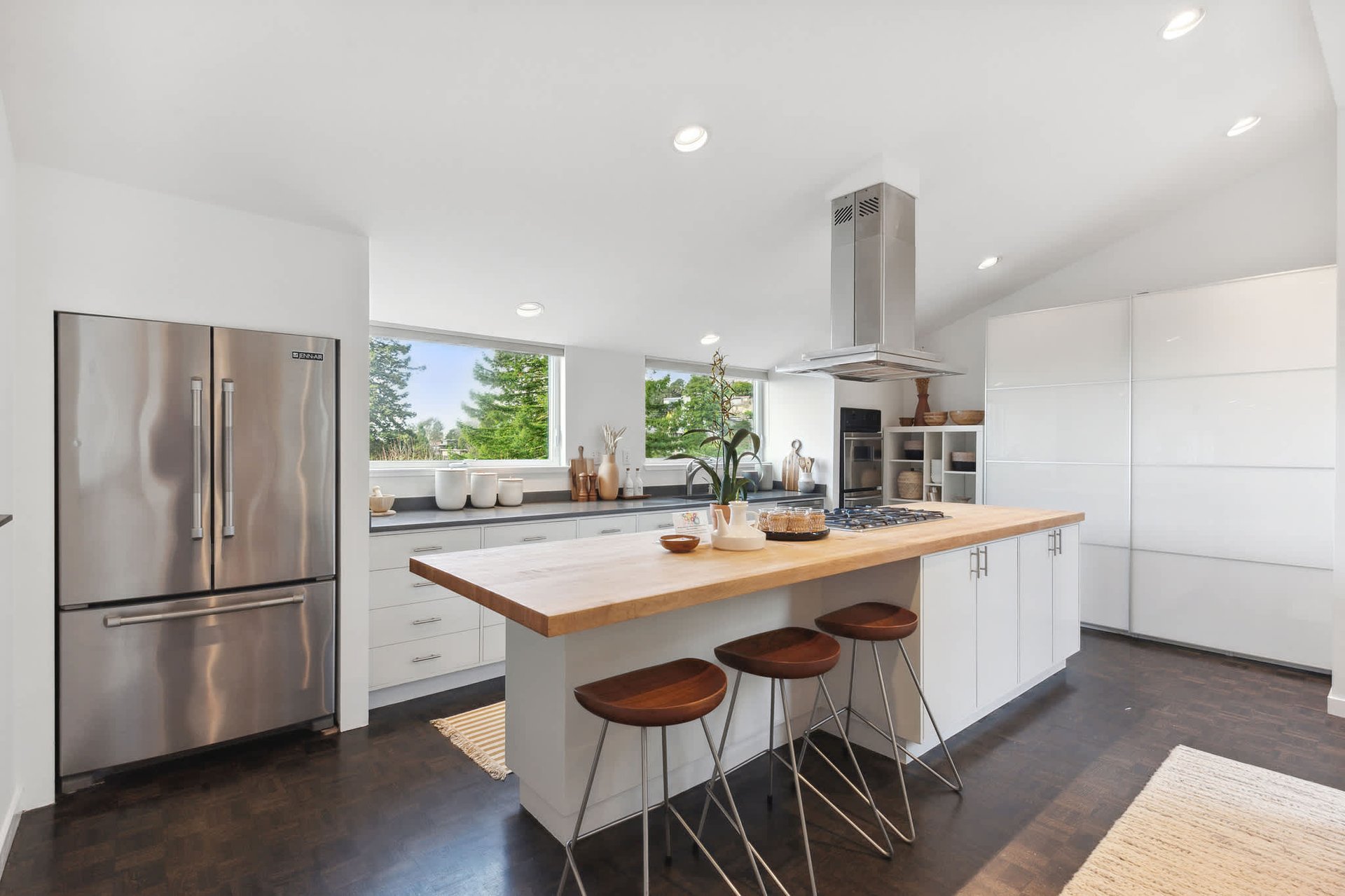 10 Northgate Ave