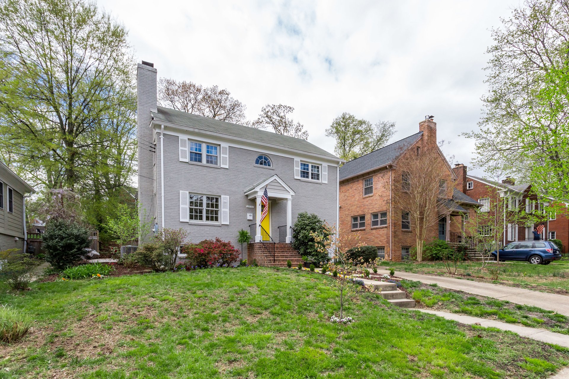 2700 Valley Dr